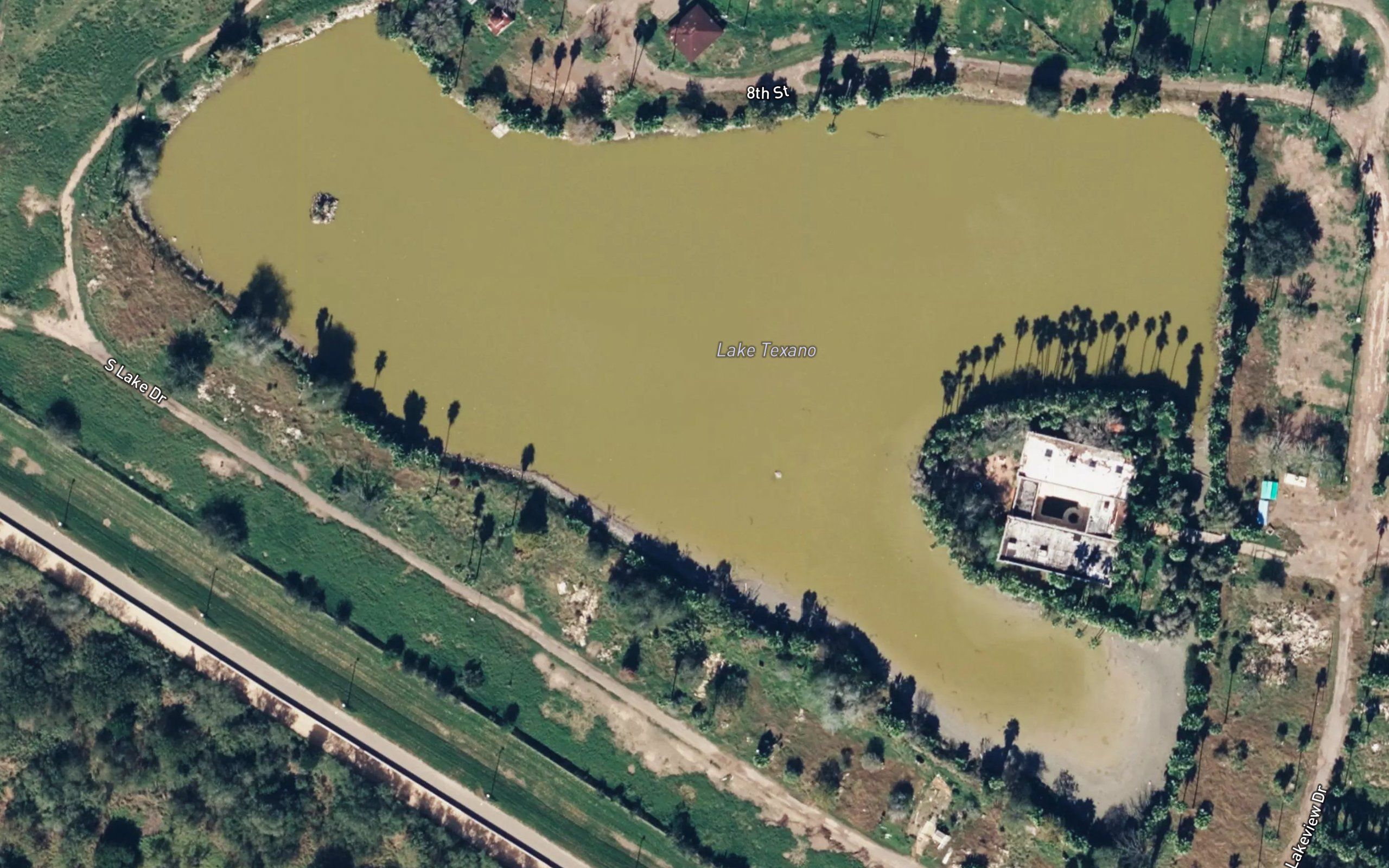 Lake Texano