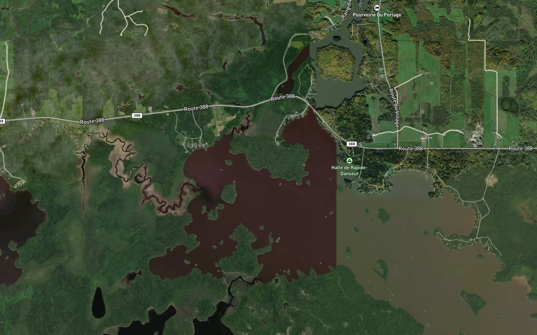 Satellite map of the Baie du Cure-Dion