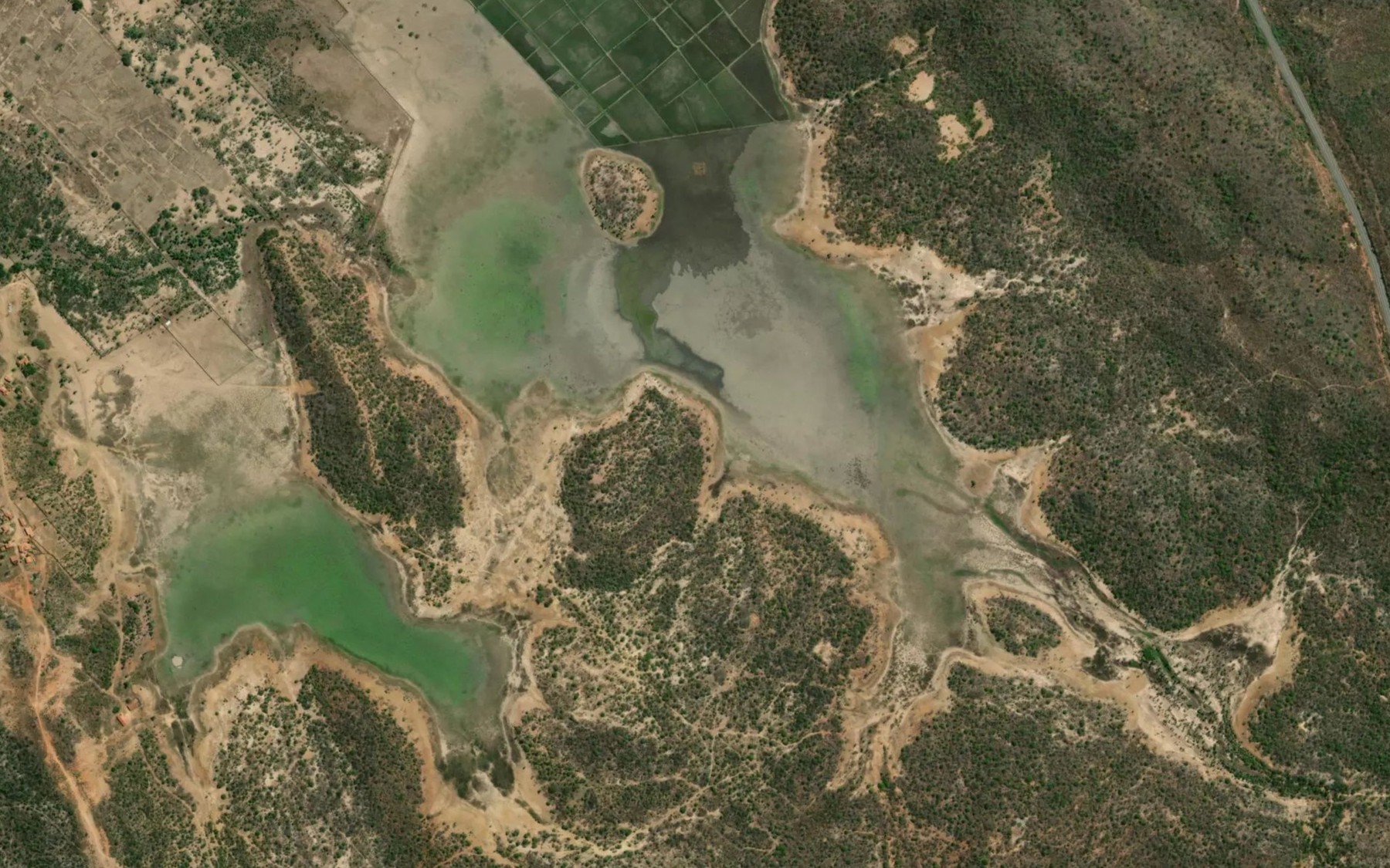 Satellite map of the Lagoa do Lima