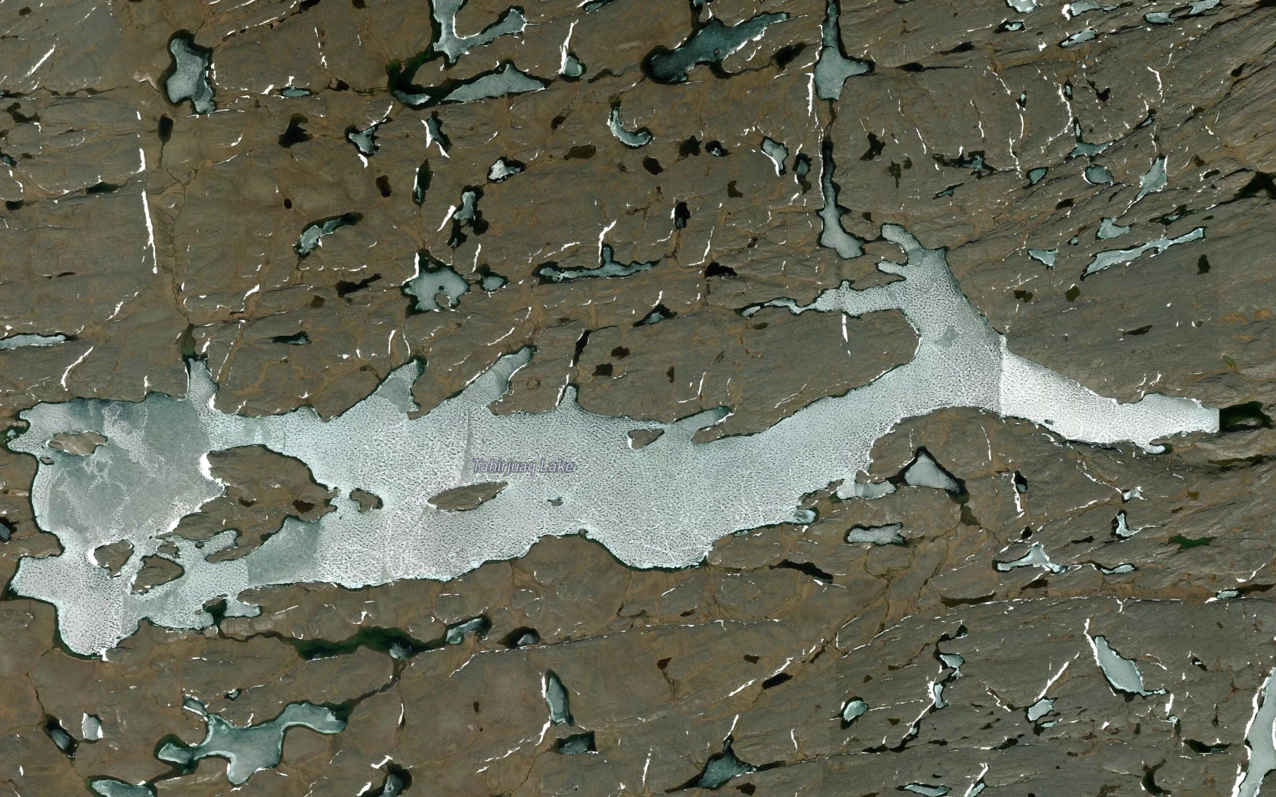 Tahirjuaq Lake