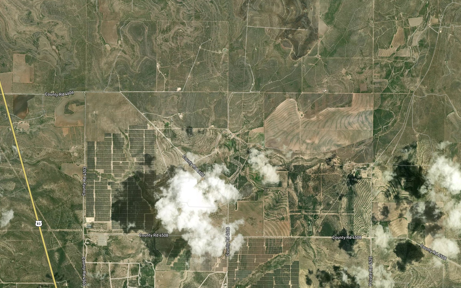 Satellite map of the Hartgrove Lake