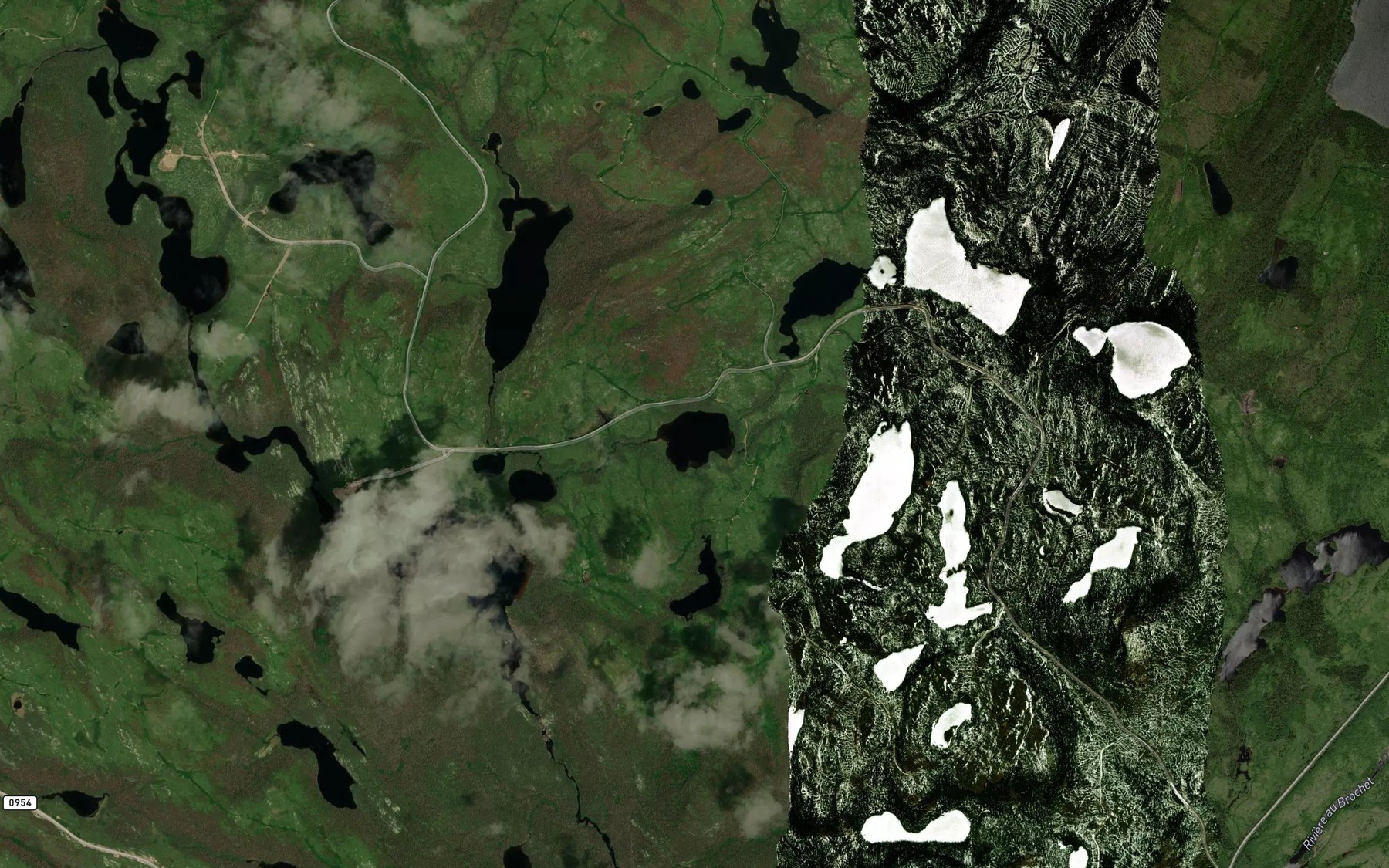 Satellite map of the Lac des Tapons Noirs