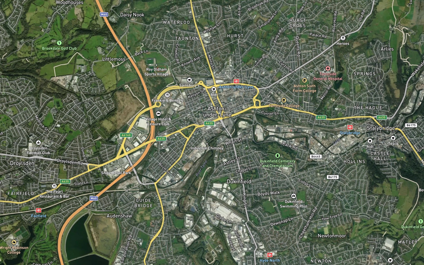 Satellite map of the Macclesfield Canal