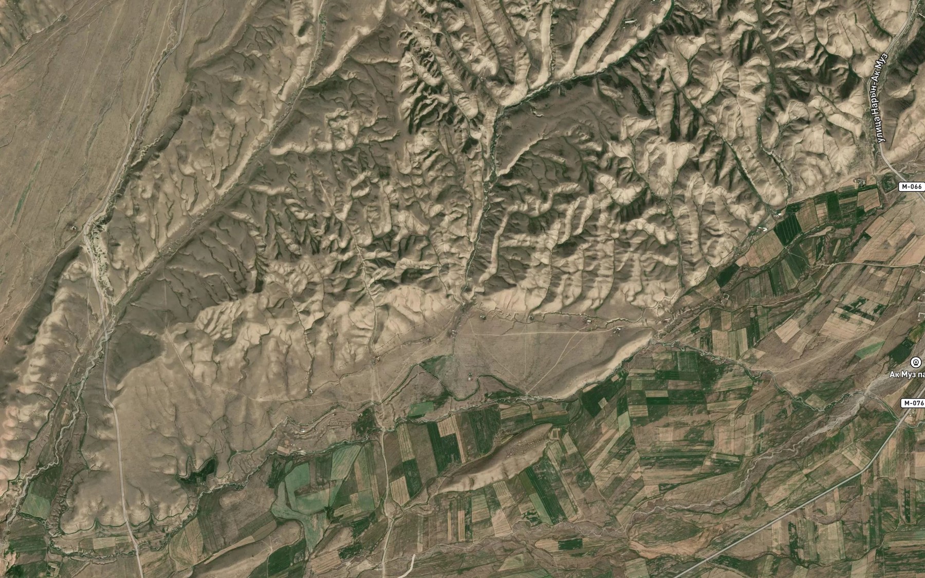 Satellite map of the Charungur