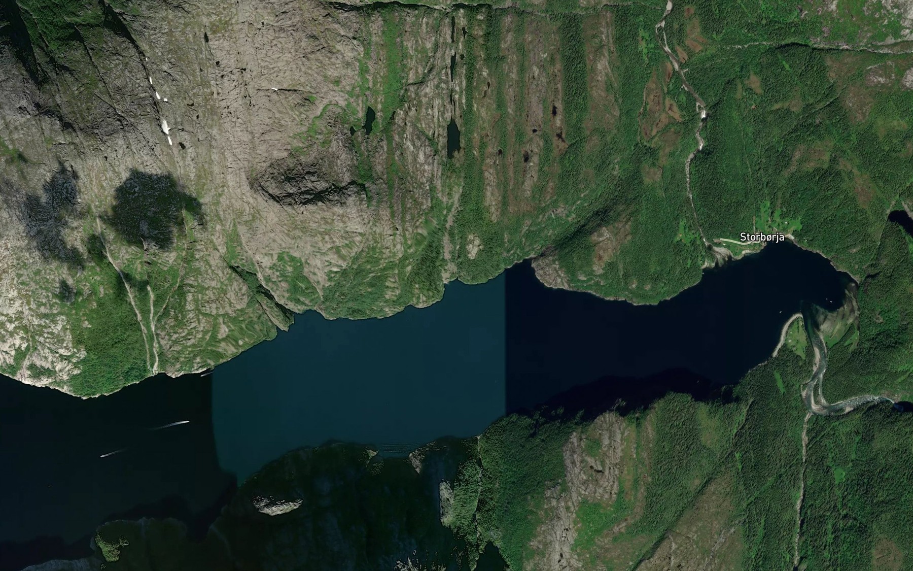 Satellite map of the Lessurdvika