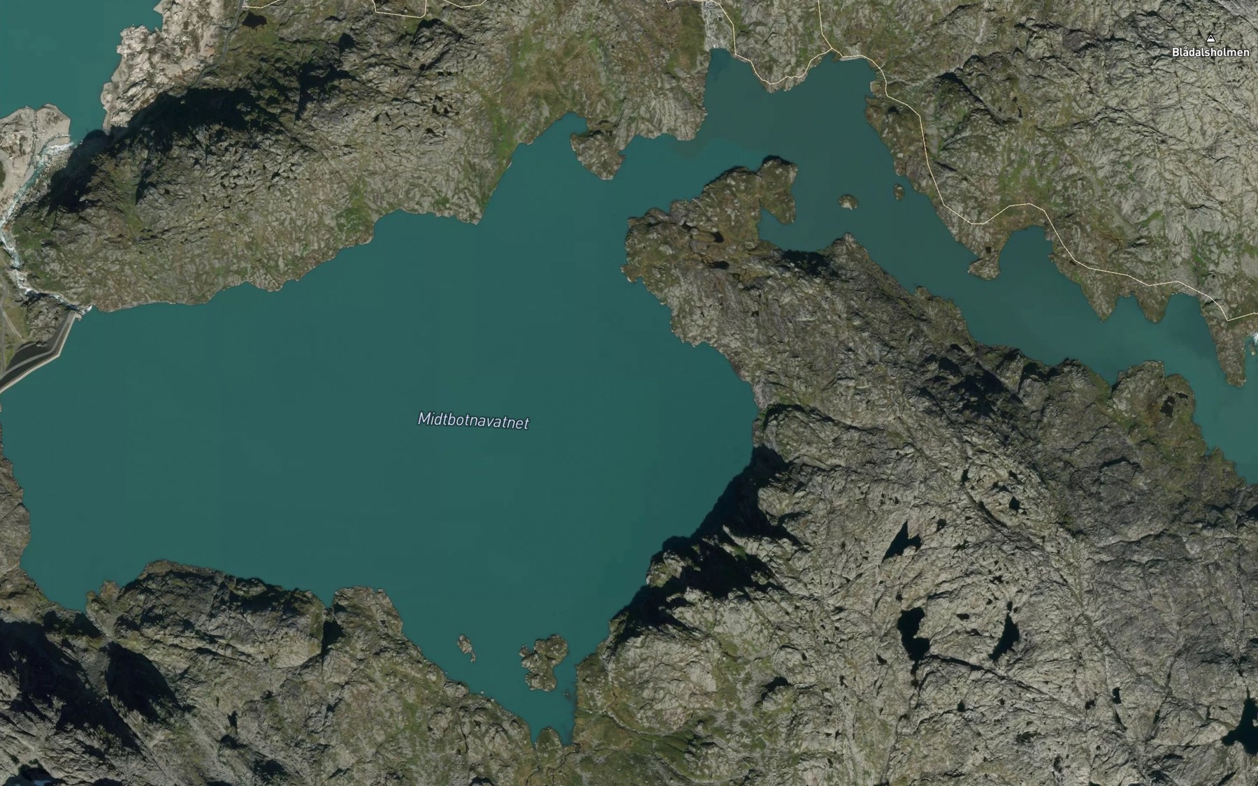 Satellite map of the Midtbotnavatnet