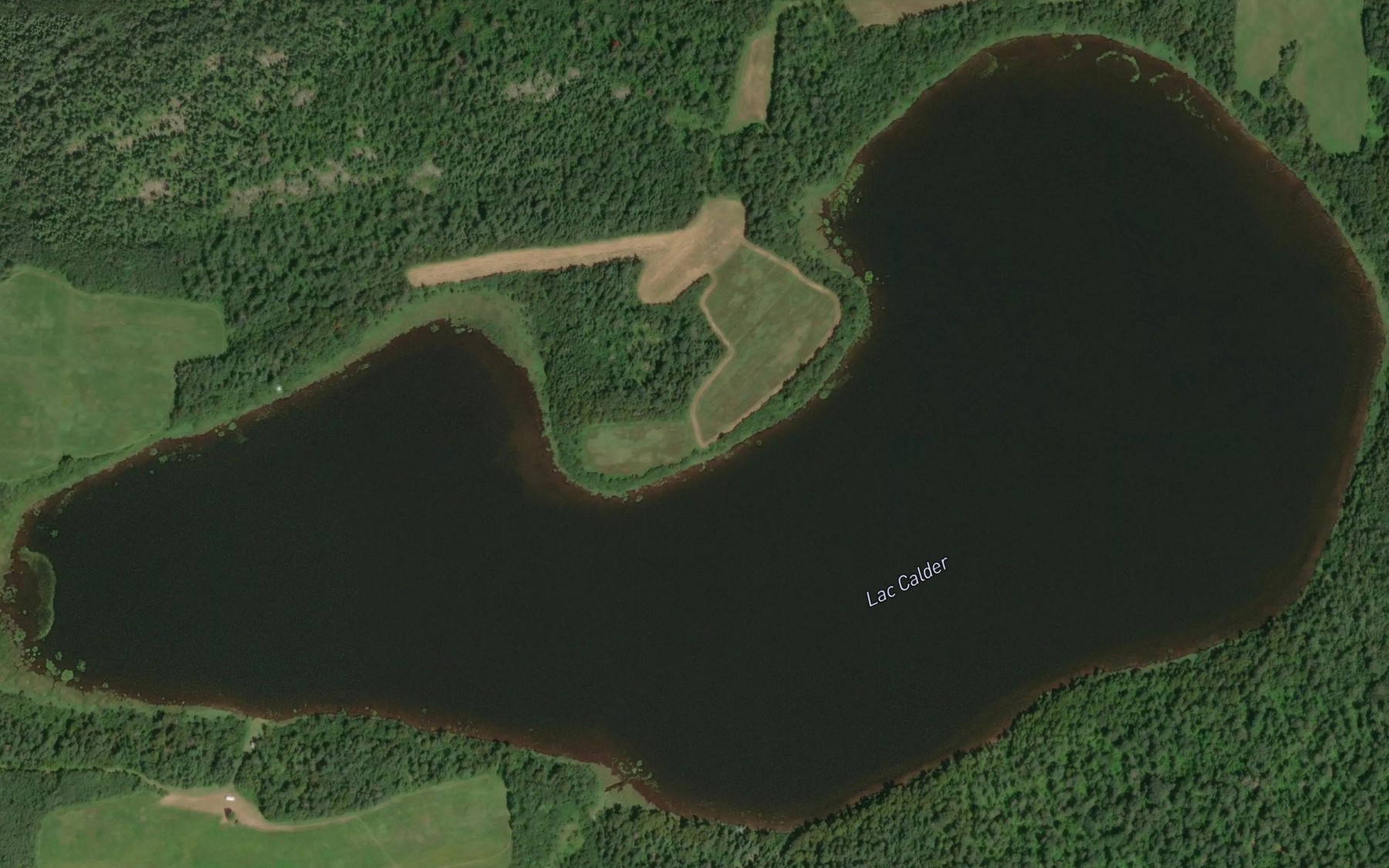 Satellite map of the Lac Calder