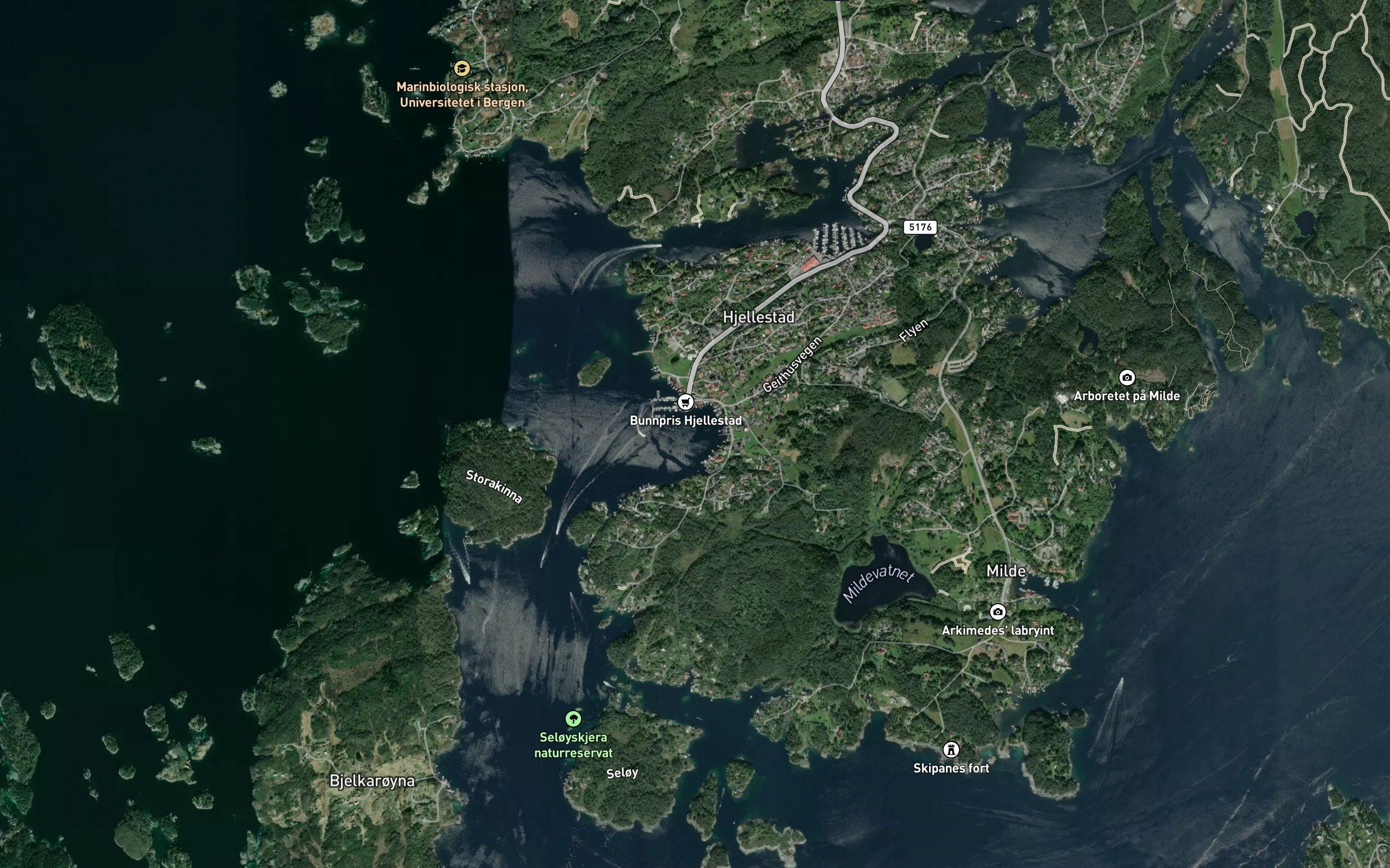 Hjellestadvika