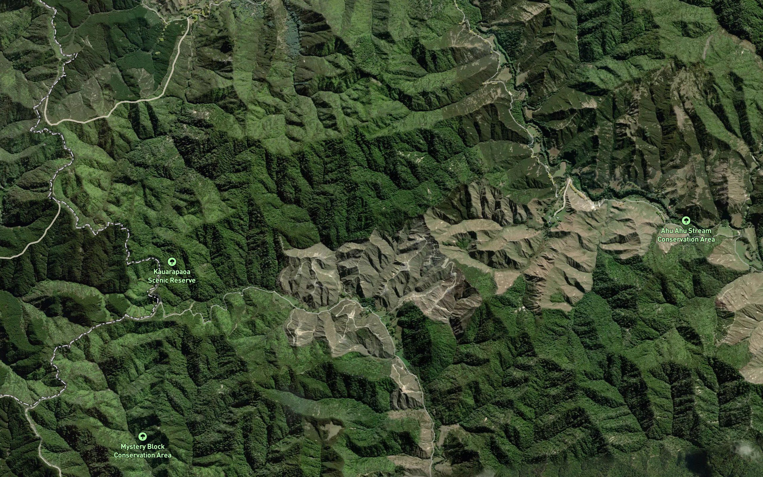 Whakangaromanga Stream