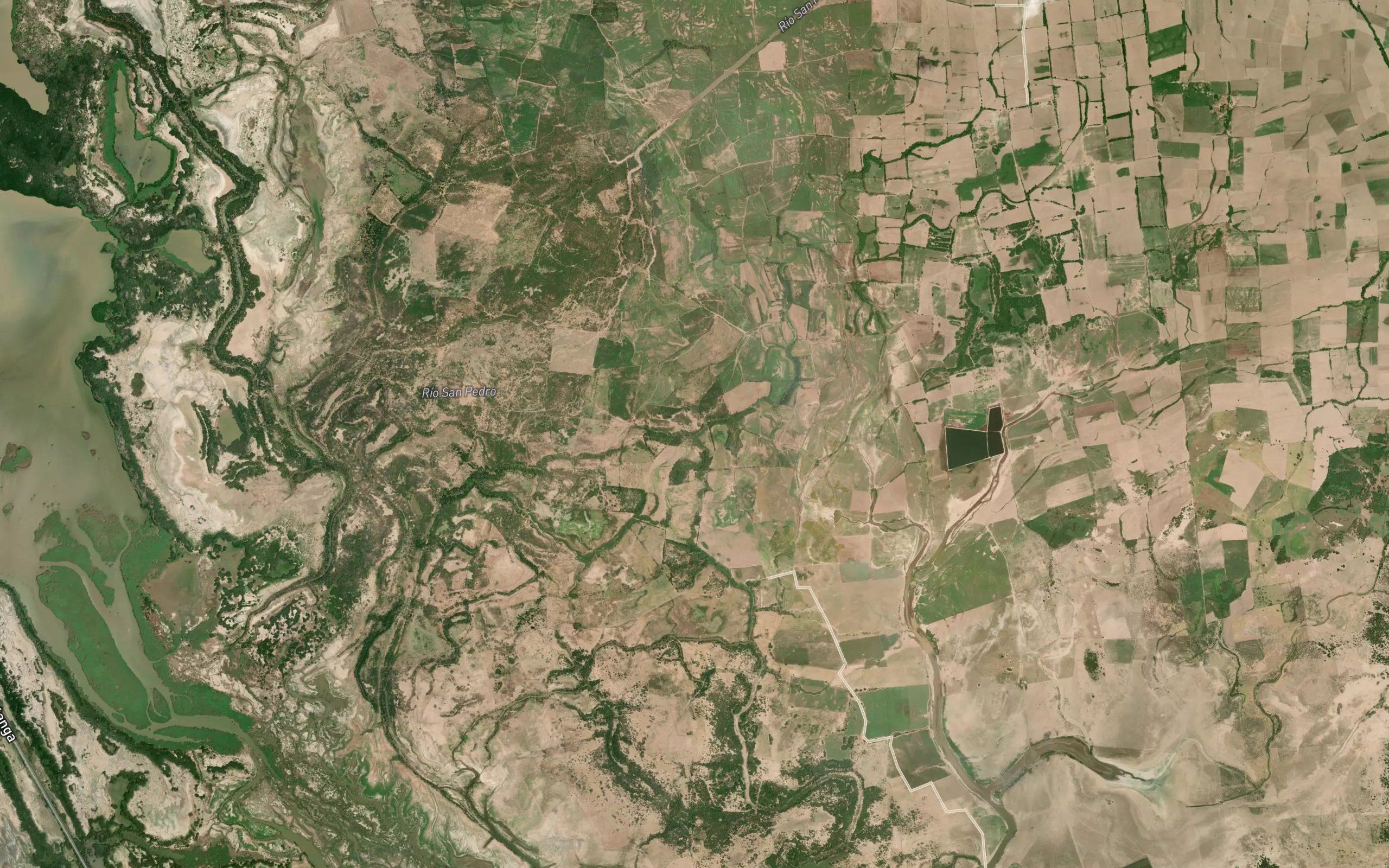 Estero Canada Atravesada