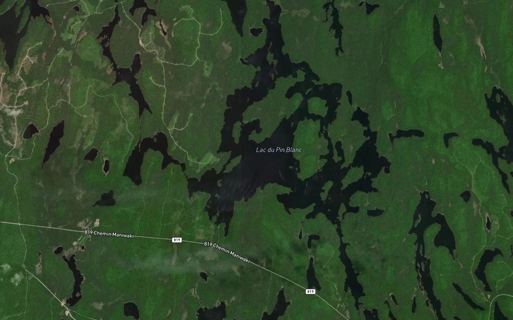 Satellite map of the Lac du Pin Blanc