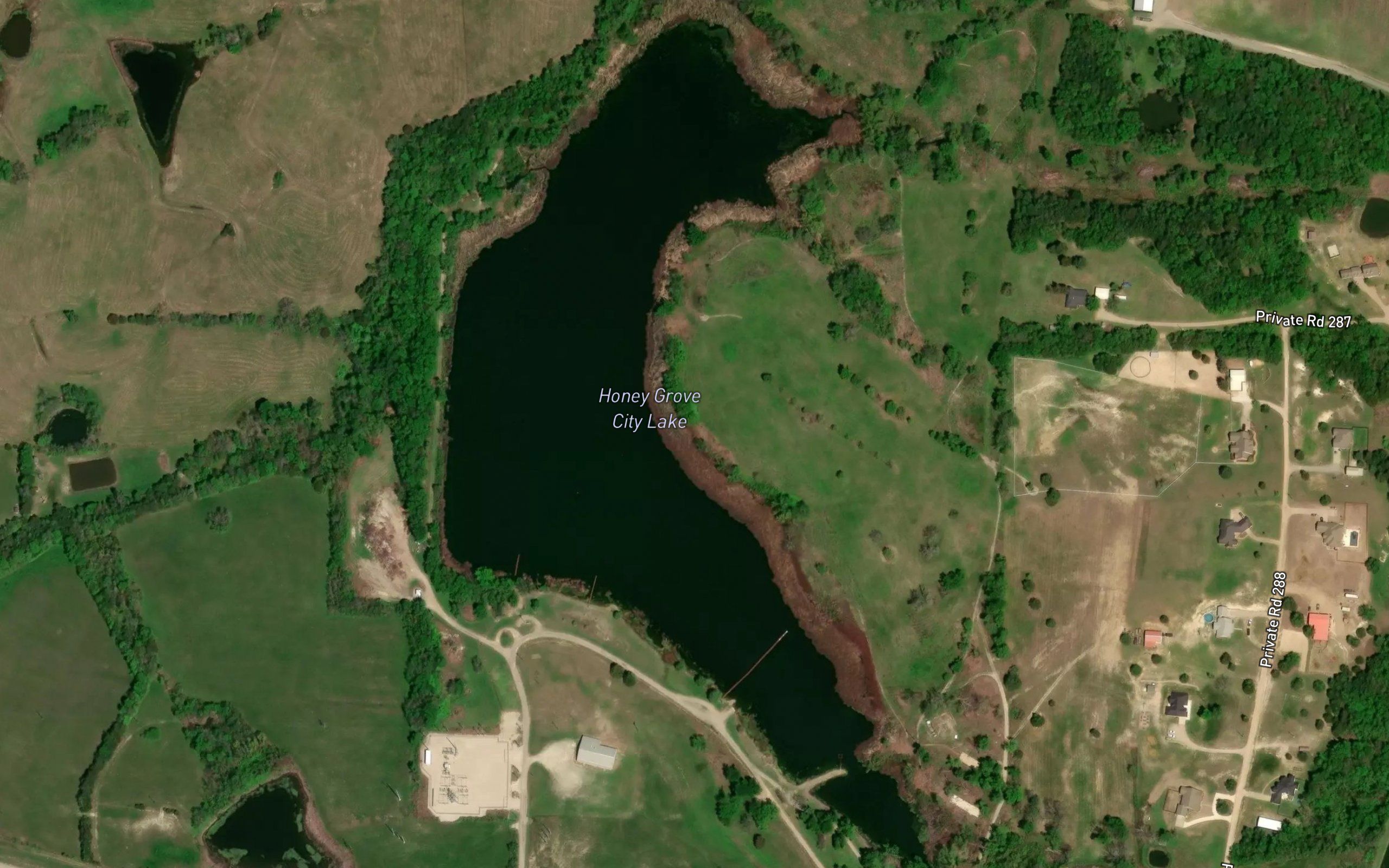 Honey Grove City Lake