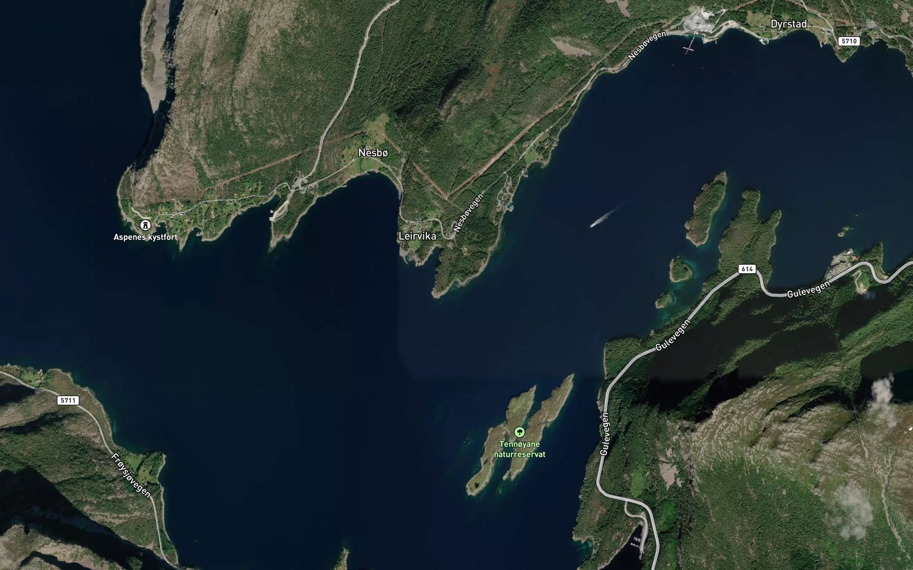 Satellite map of the Grasvika