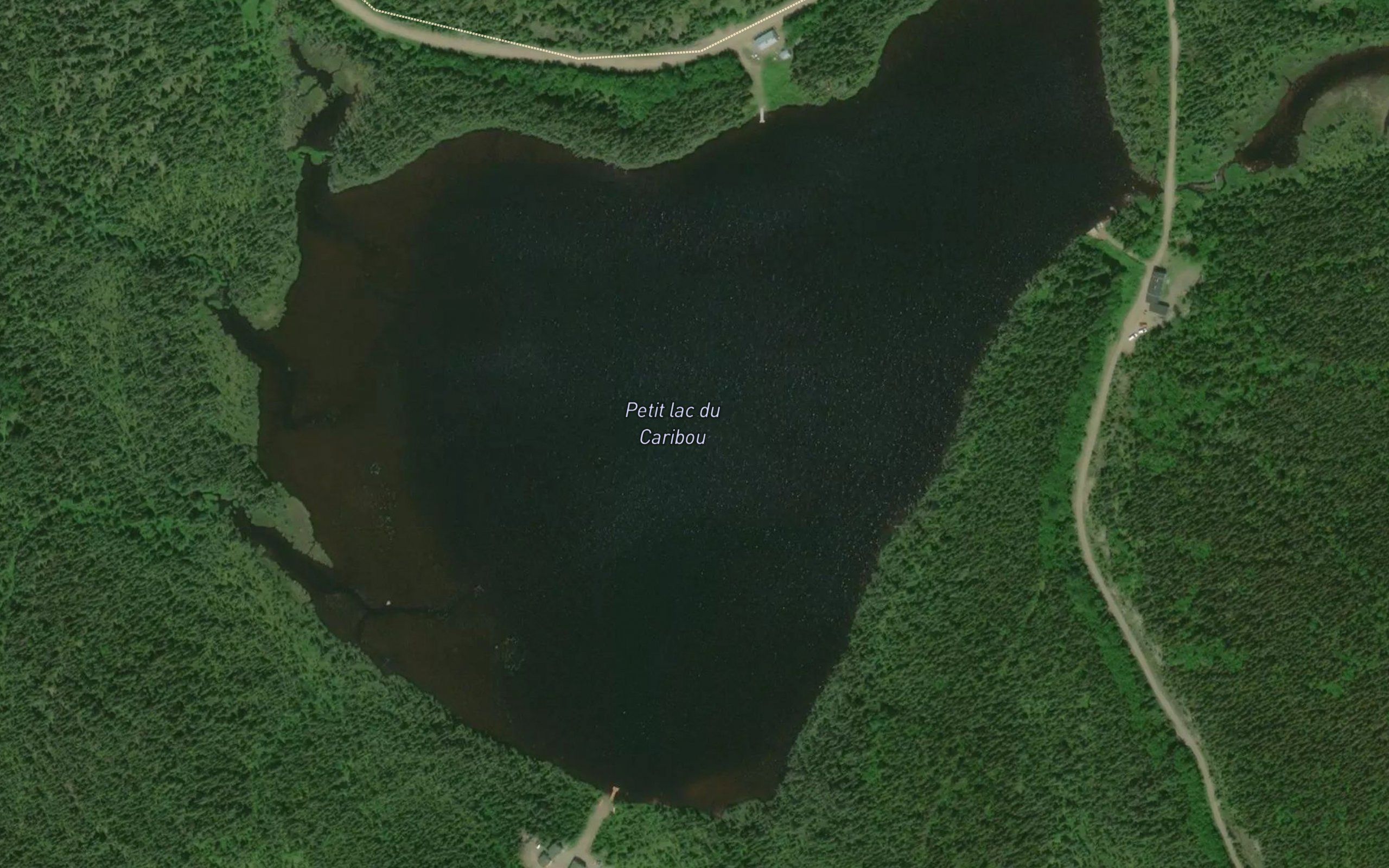 Petit lac du Caribou