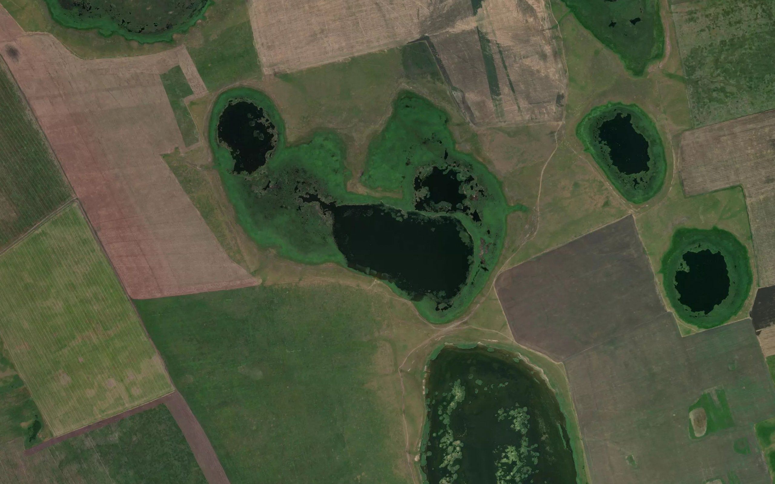 Ozero Taksombay