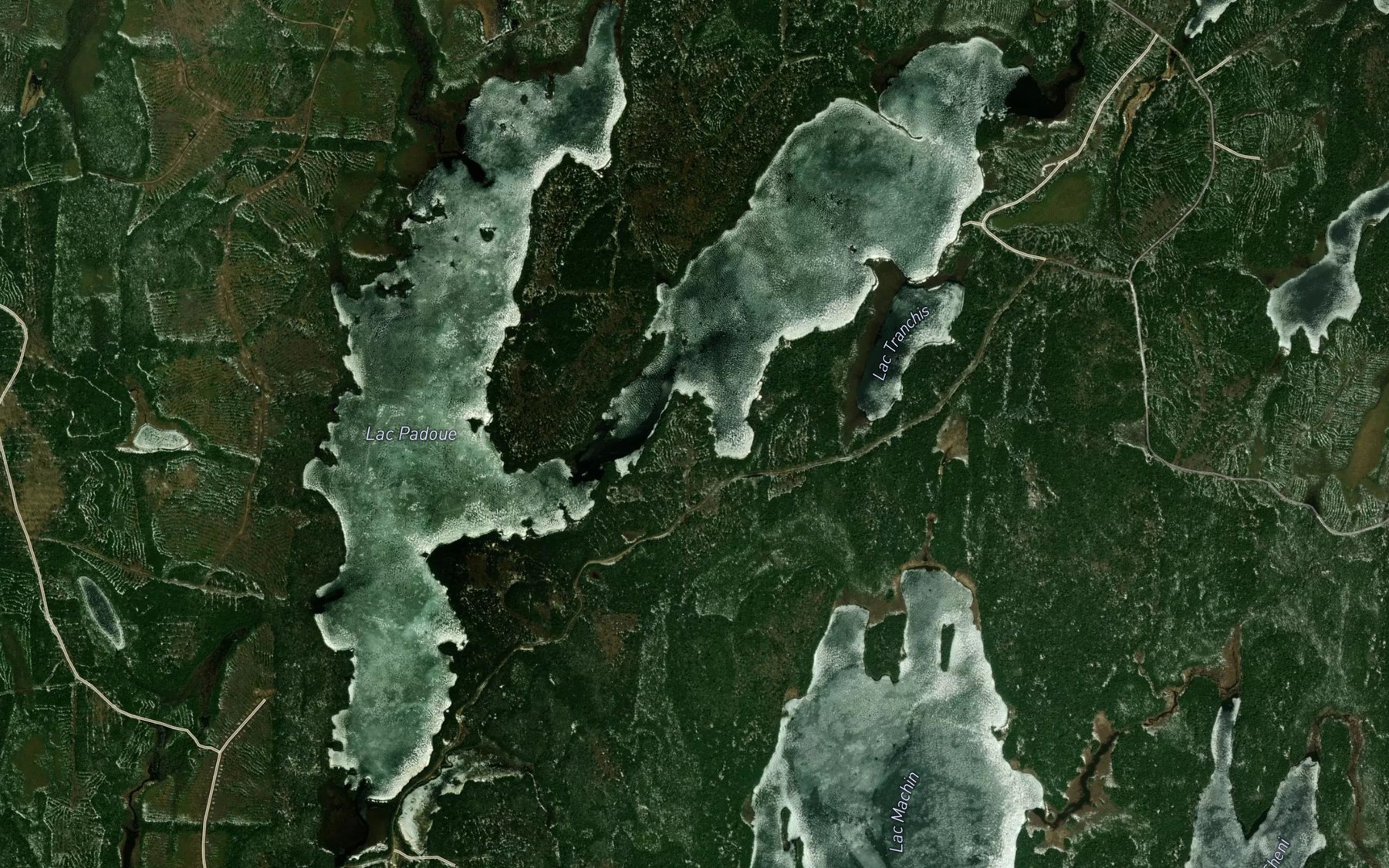 Satellite map of the Lac Padoue