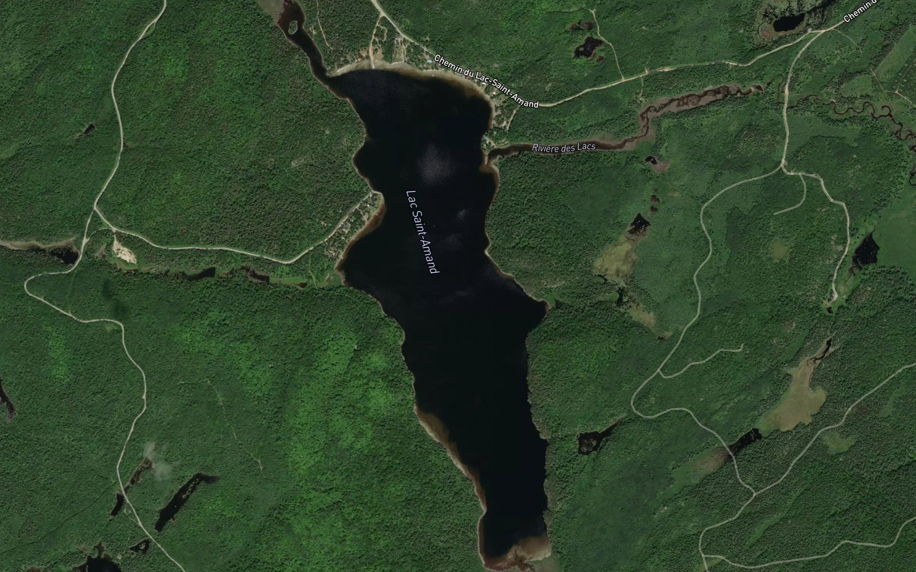 Satellite map of the Lac Saint-Amand