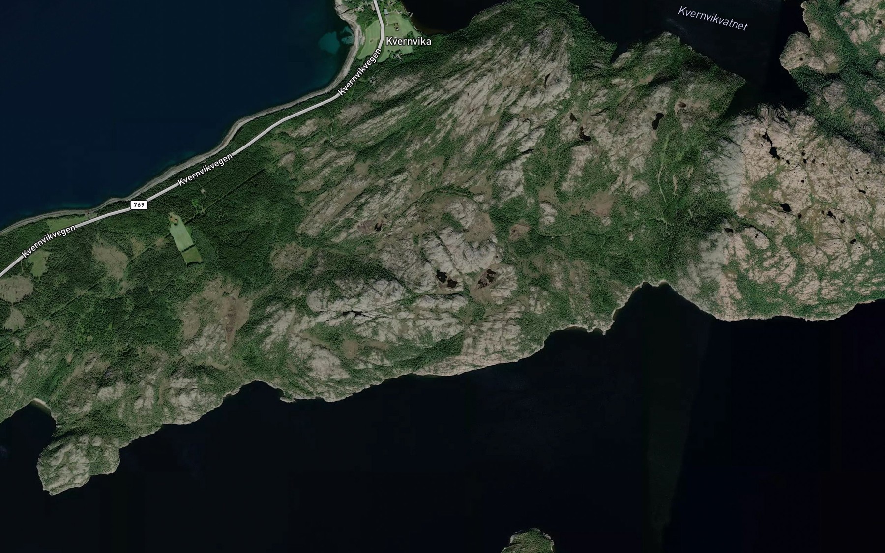 Satellite map of the Lomtjonna