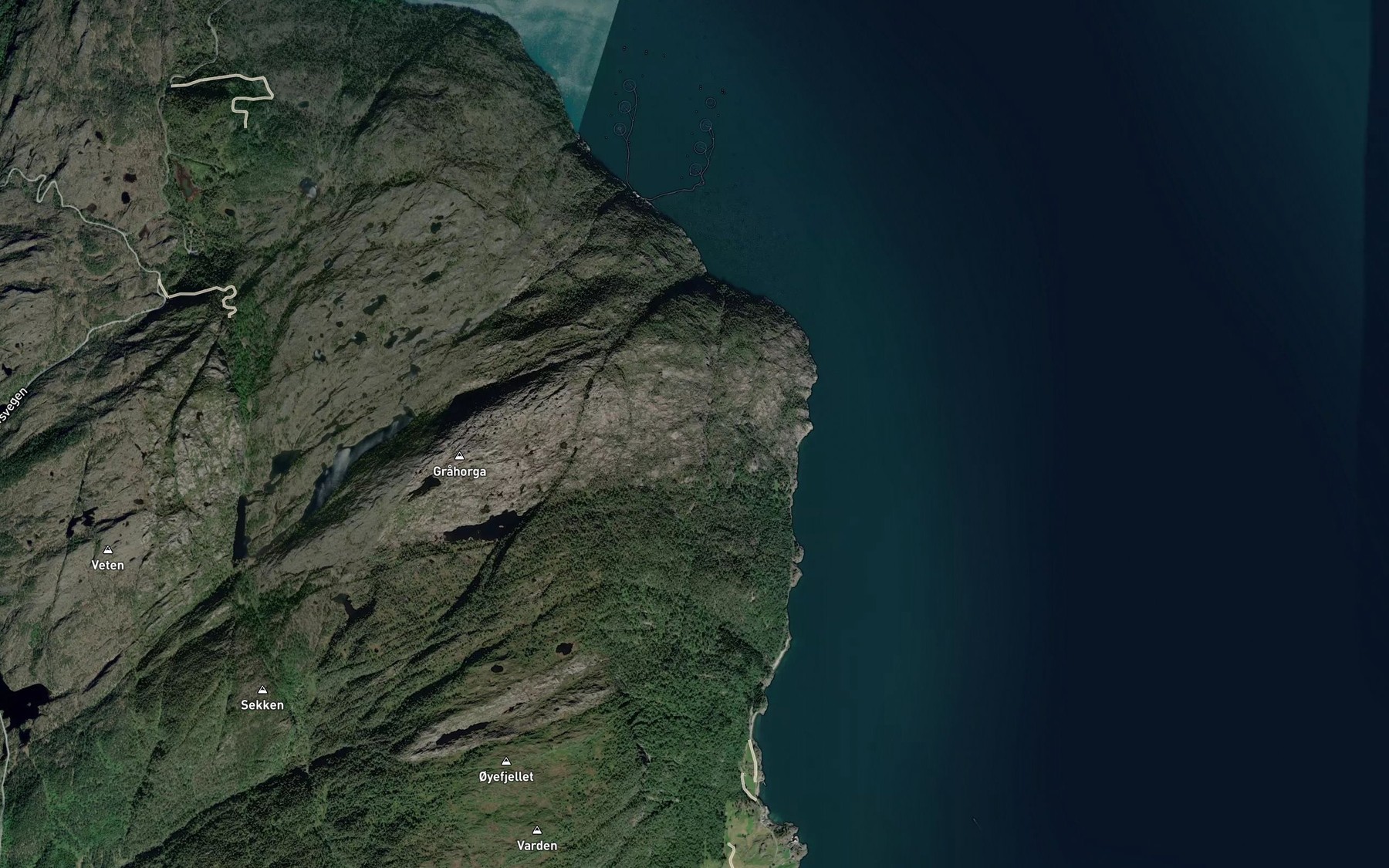 Satellite map of the Kvernaelva