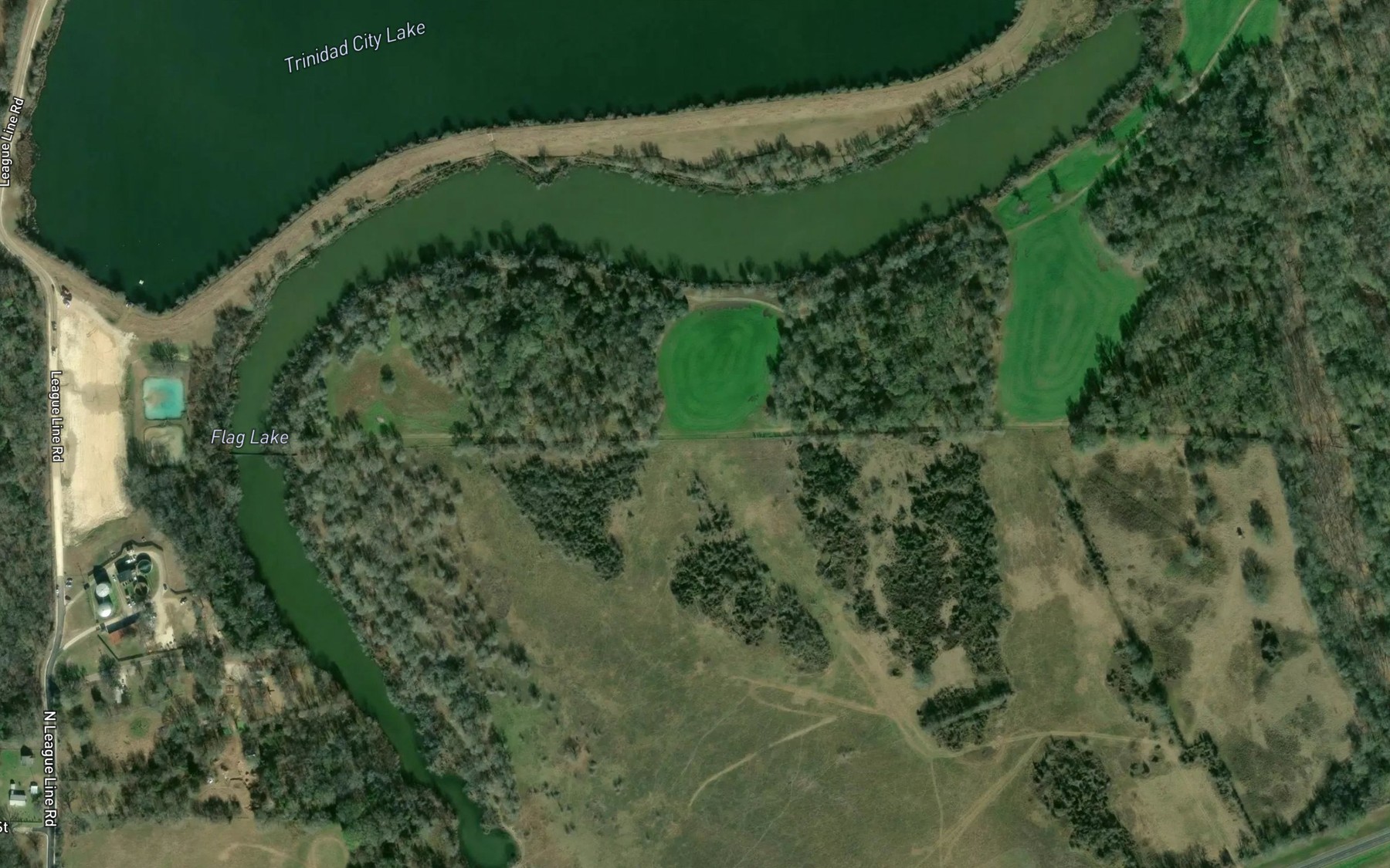 Satellite map of the Flag Lake