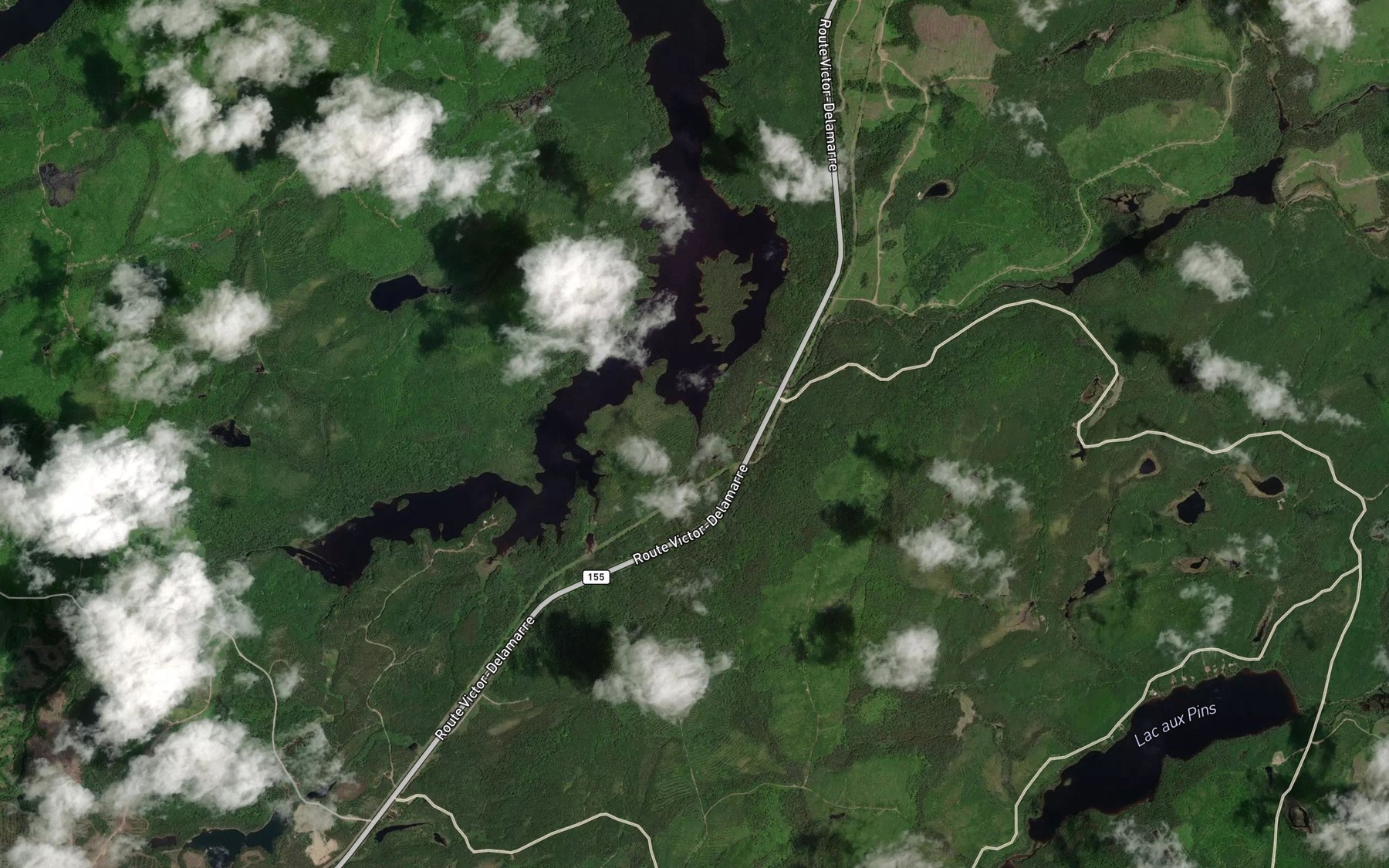 Satellite map of the Riviere des Commissaires