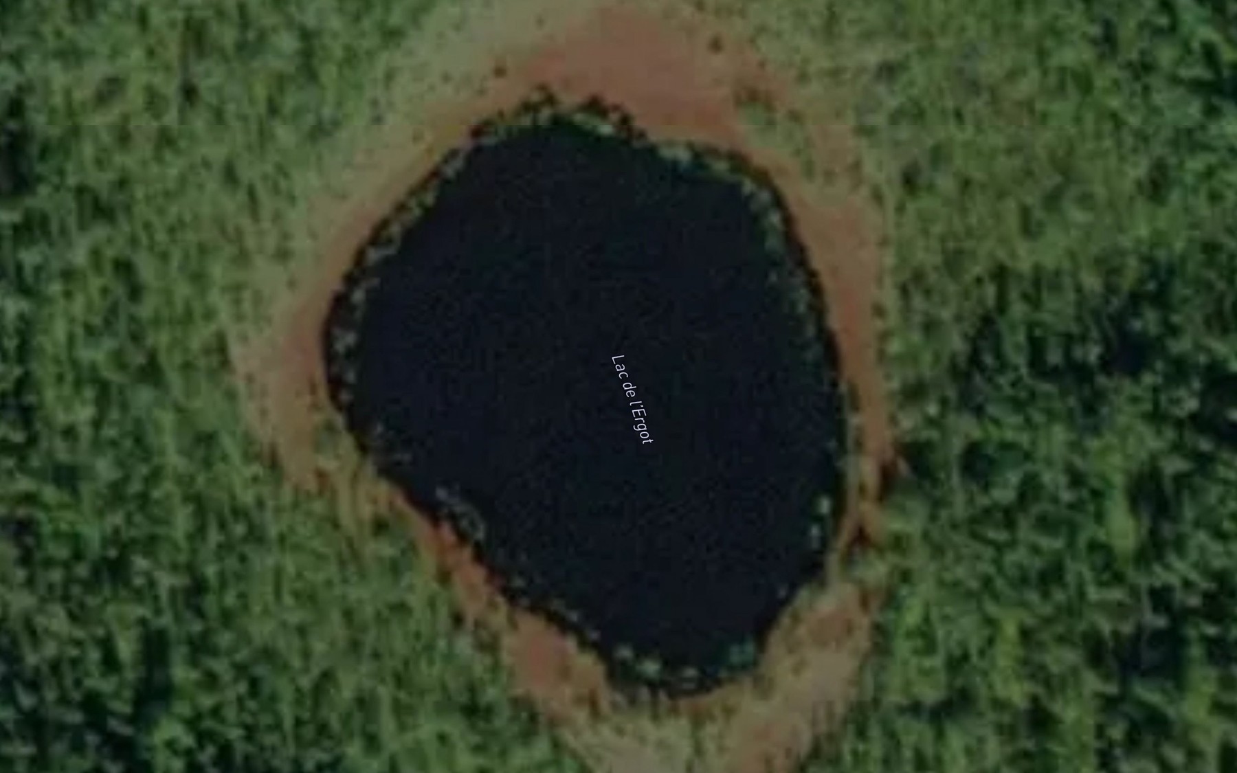 Satellite map of the Lac de l'Ergot
