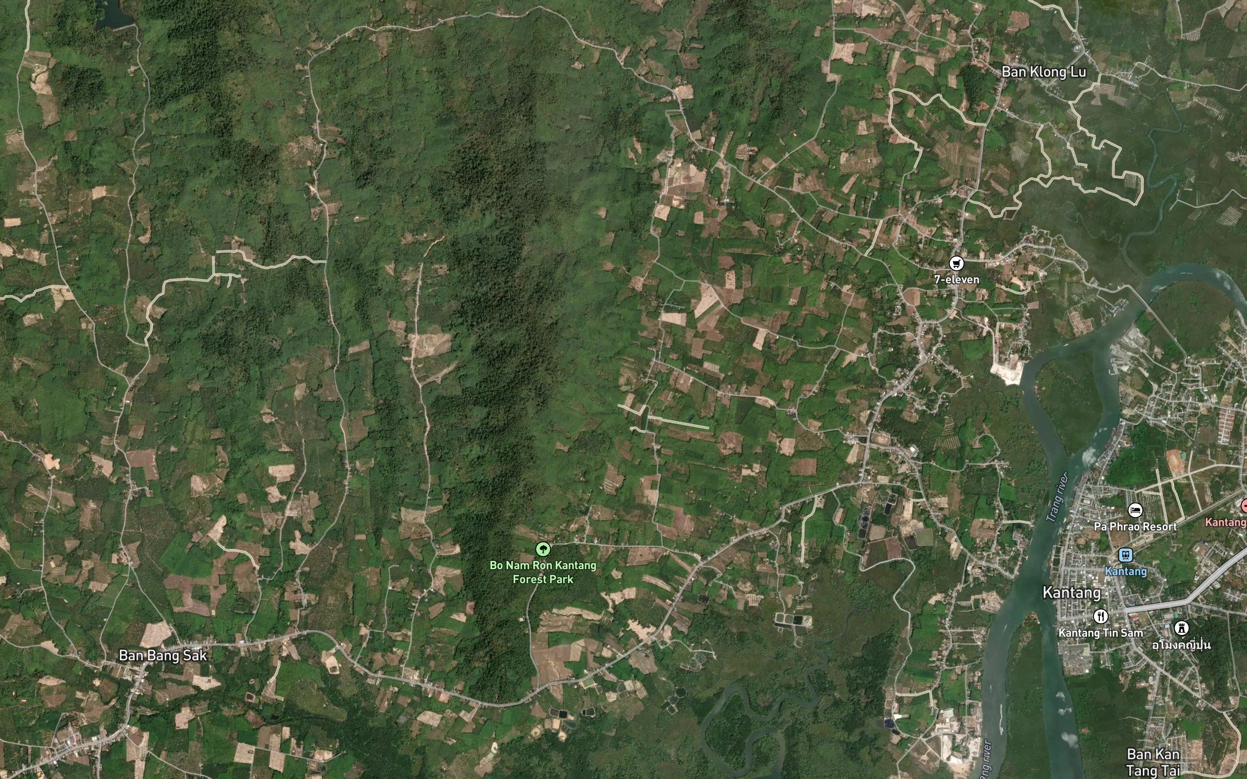 Ang Kep Nam Ban Thung Charoen