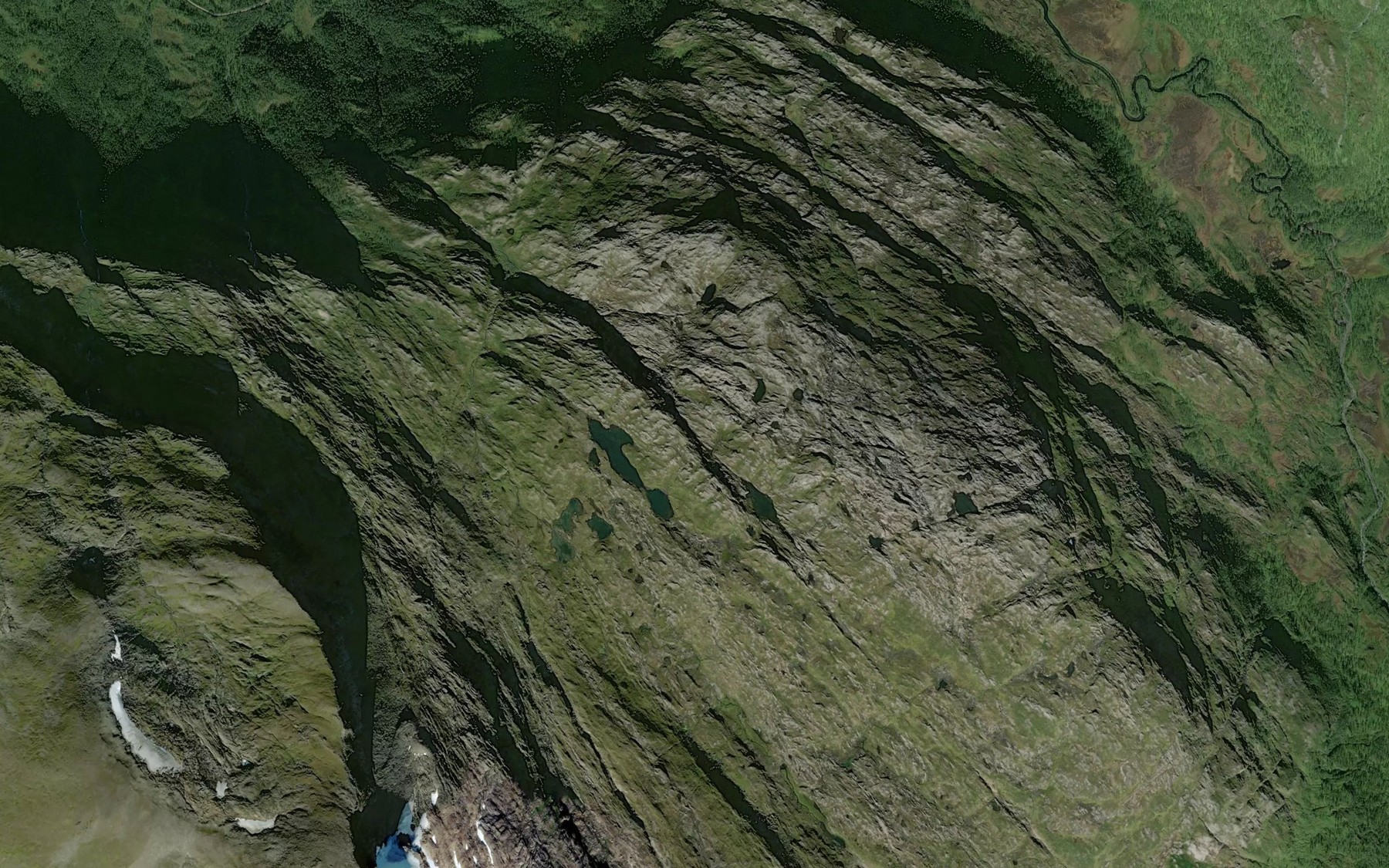 Satellite map of the Skjelelva