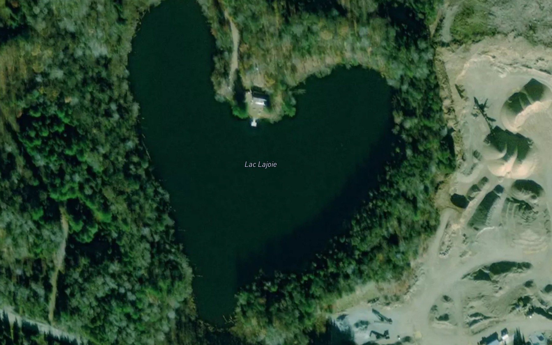 Satellite map of the Lac Lajoie