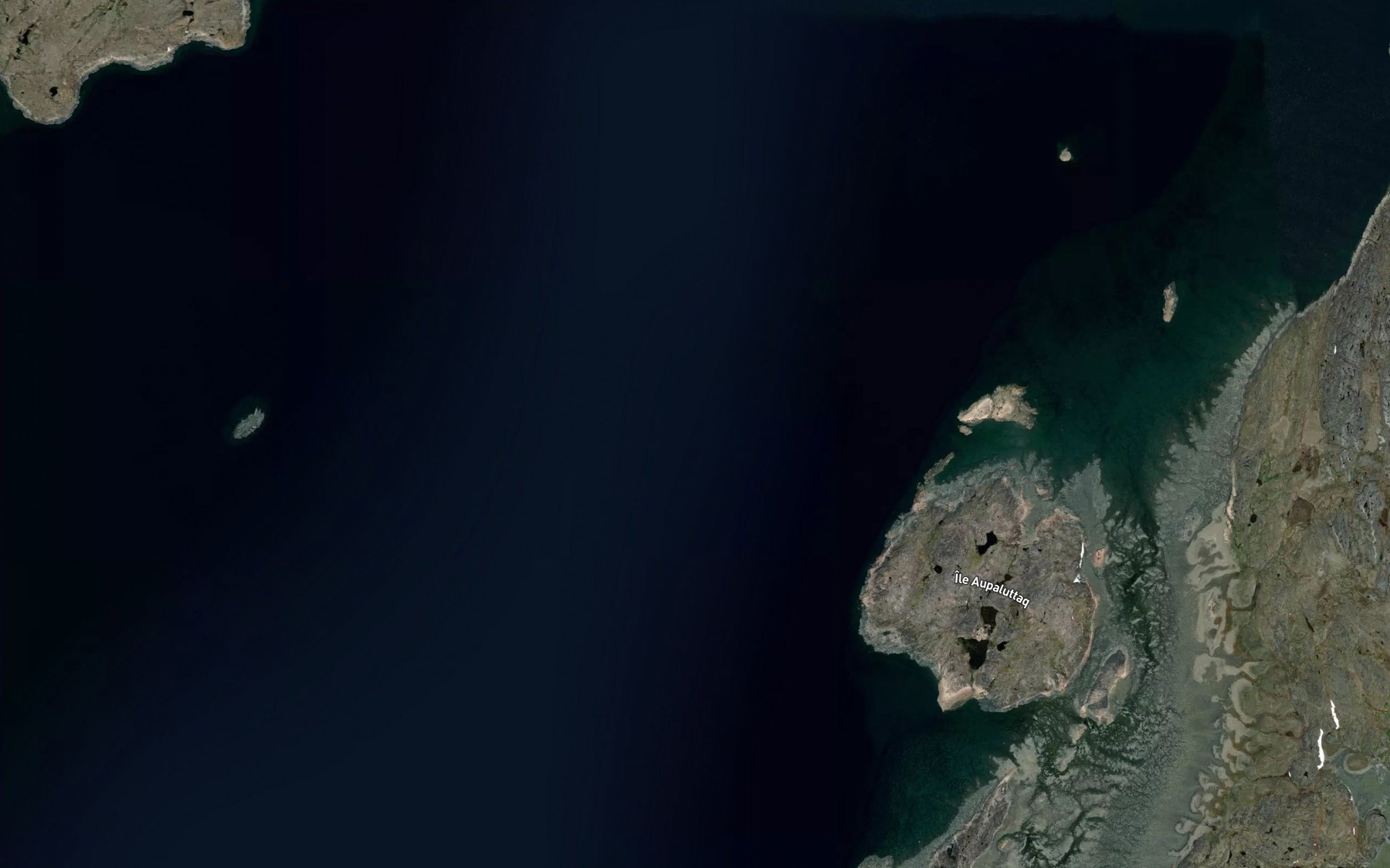 Satellite map of the Passe Peregrine