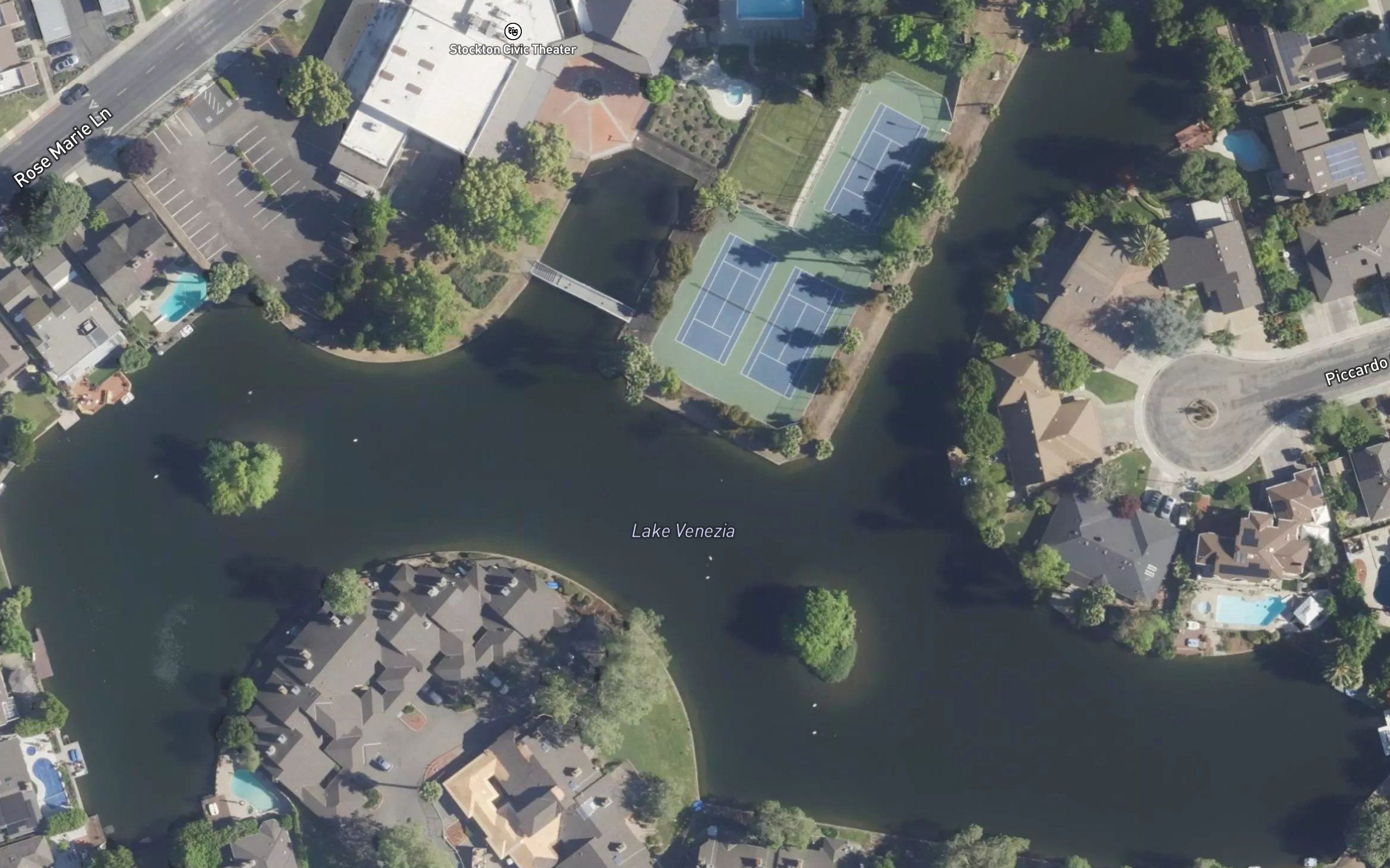 Lake Venezia