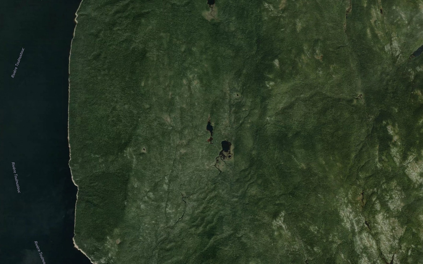 Satellite map of the Lac Chaudeveau