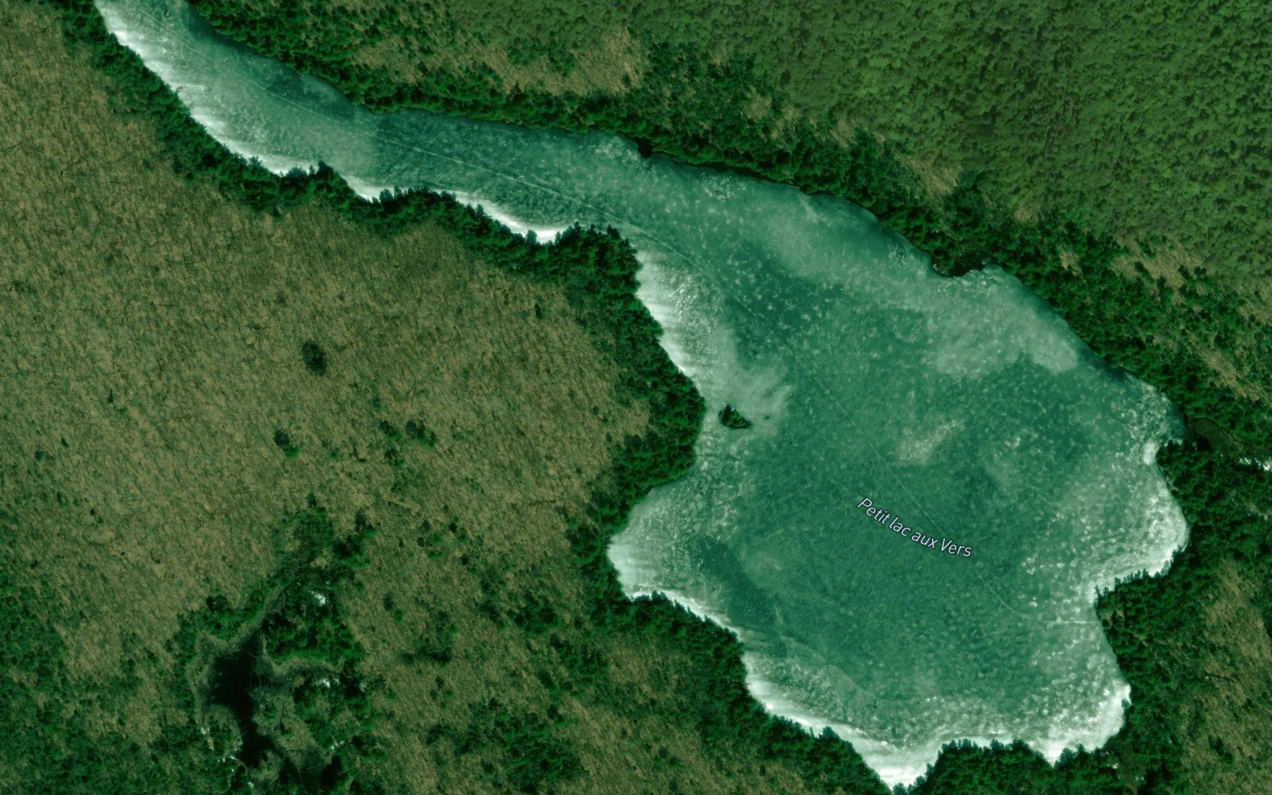 Petit lac aux Vers