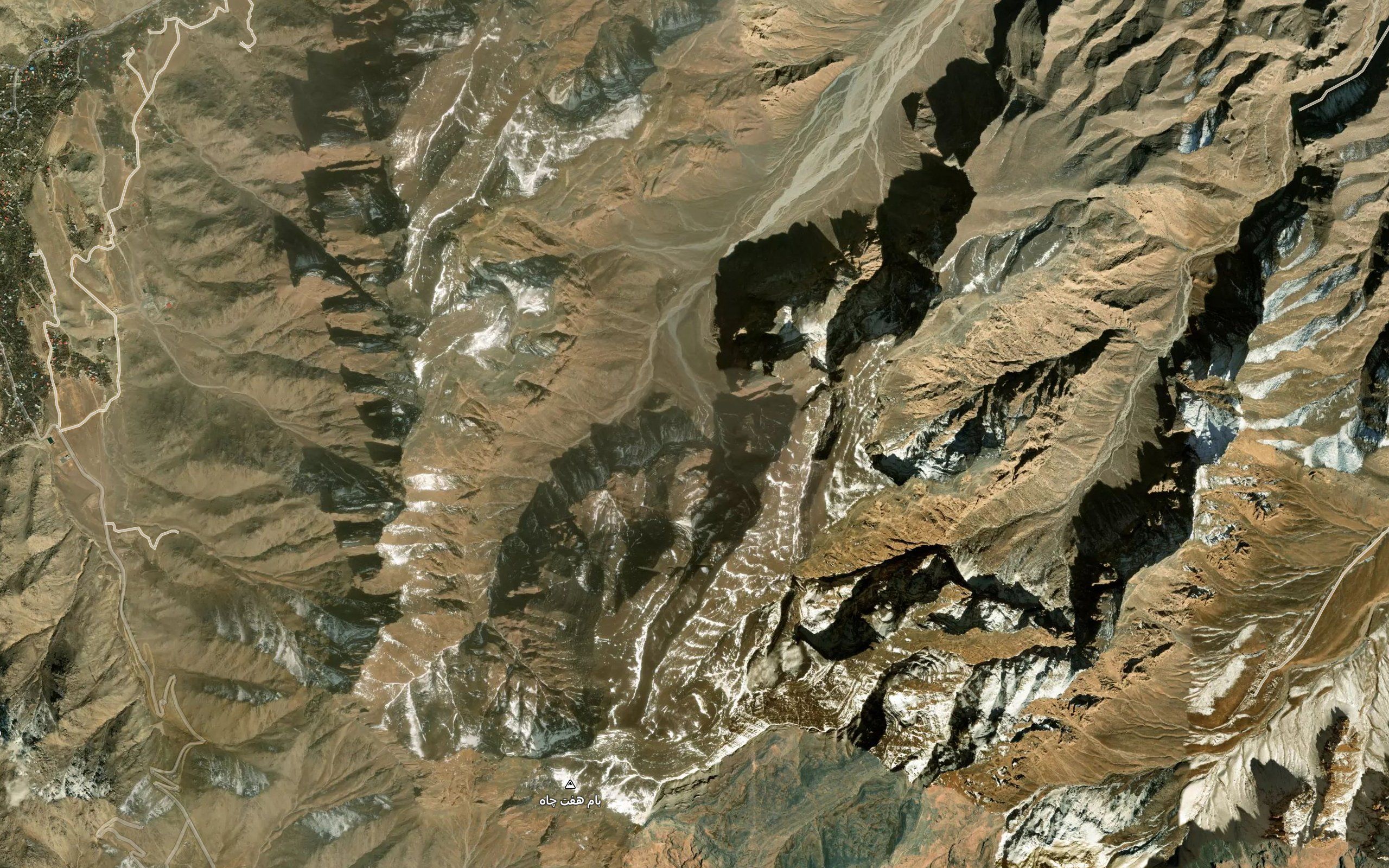Cheshmeh-ye Tangol
