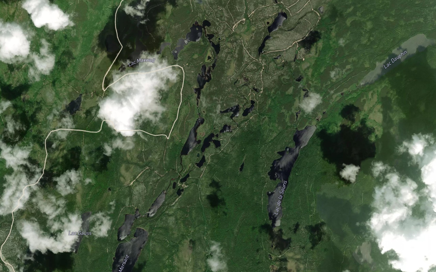 Satellite map of the Lac Jeanne-d'Arc