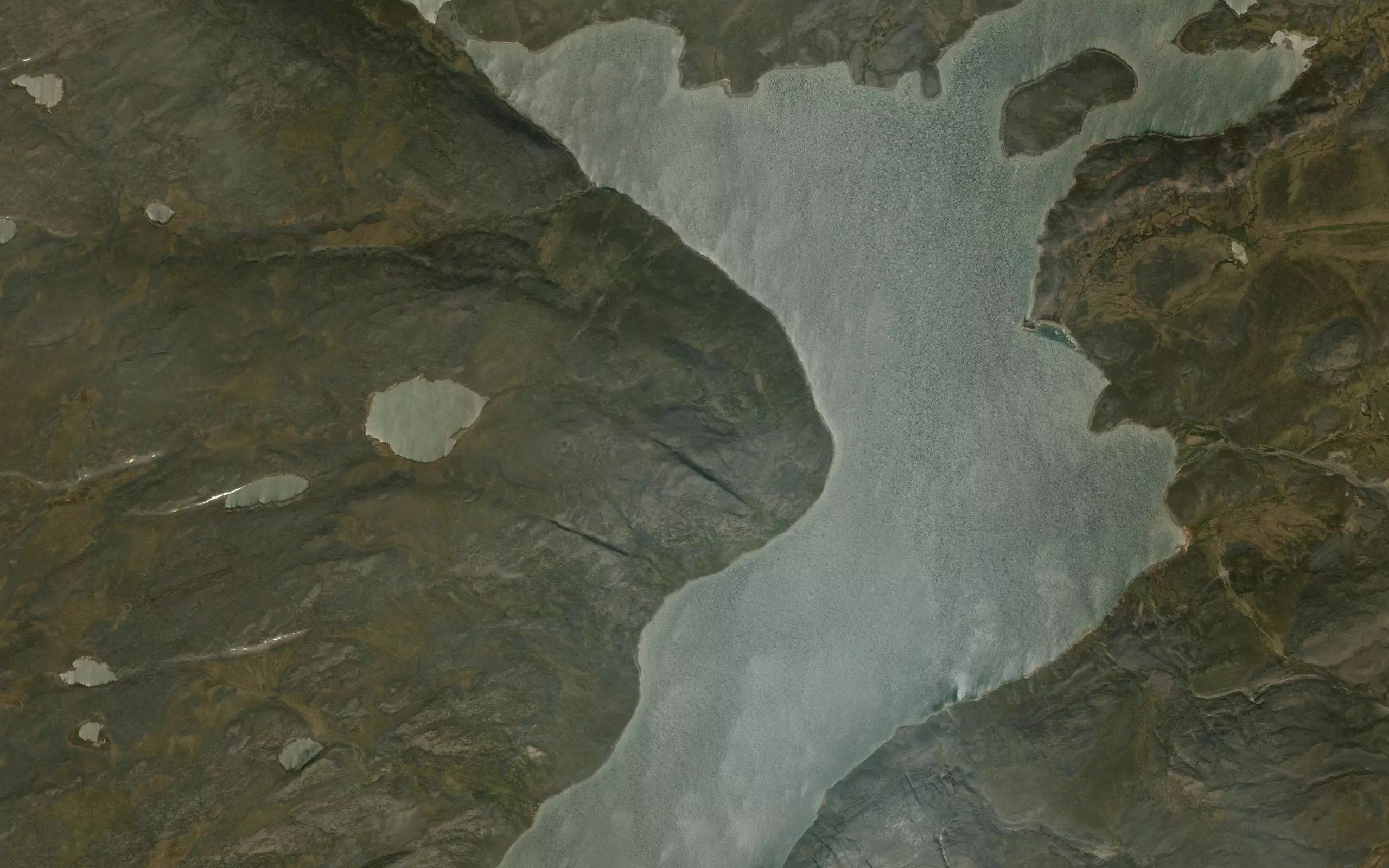 Pirinigajuq Lake