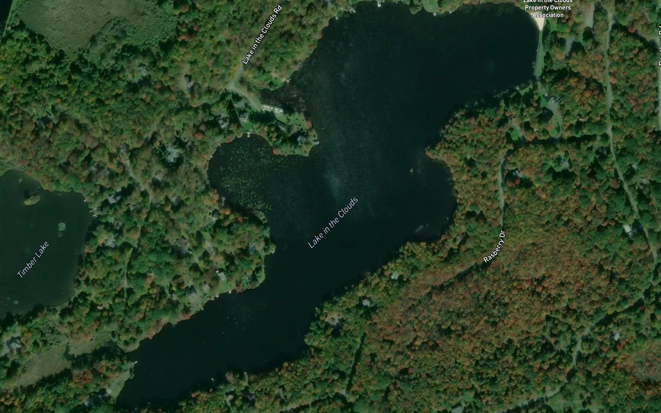 Lake in the Clouds