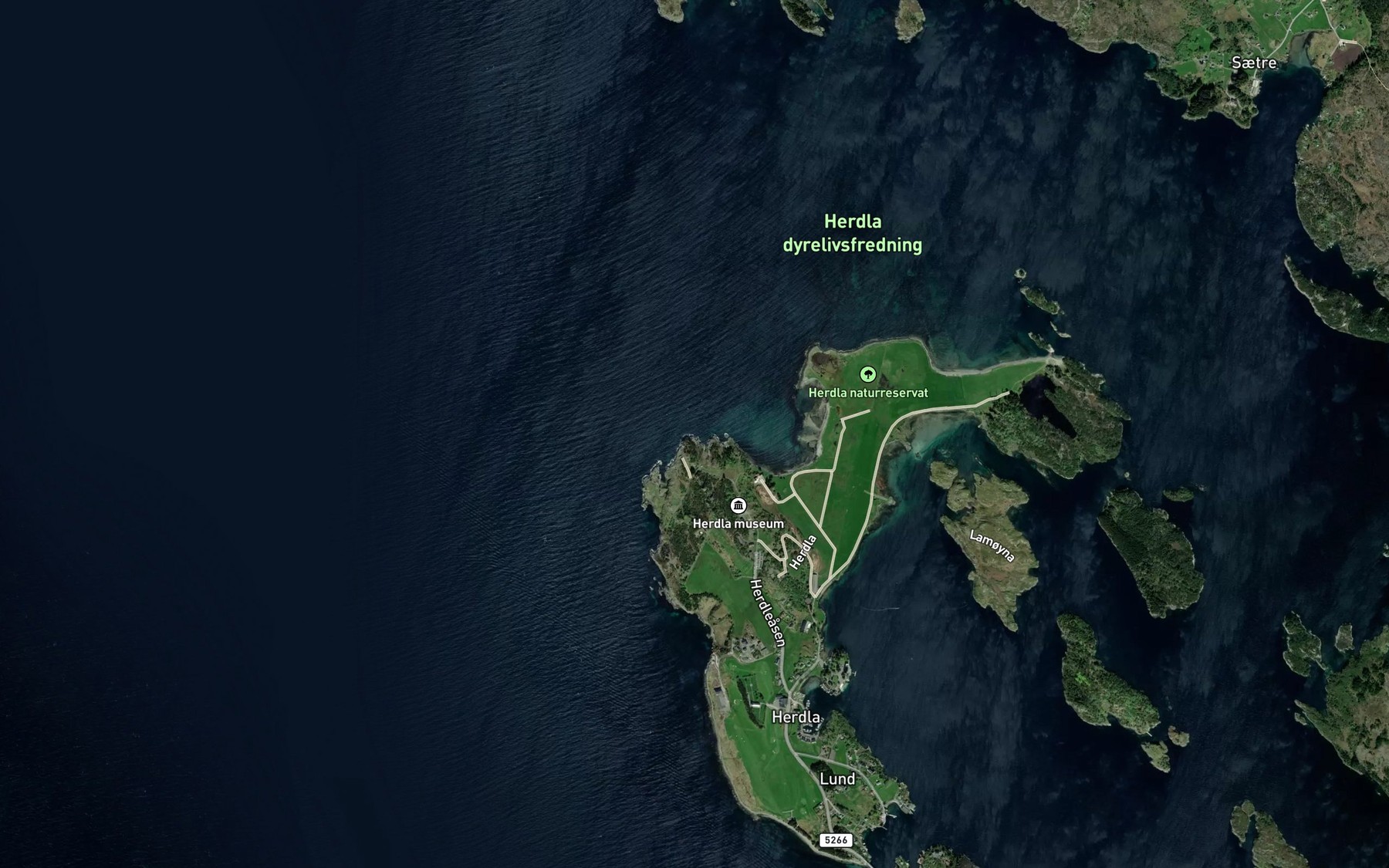 Satellite map of the Svarthola