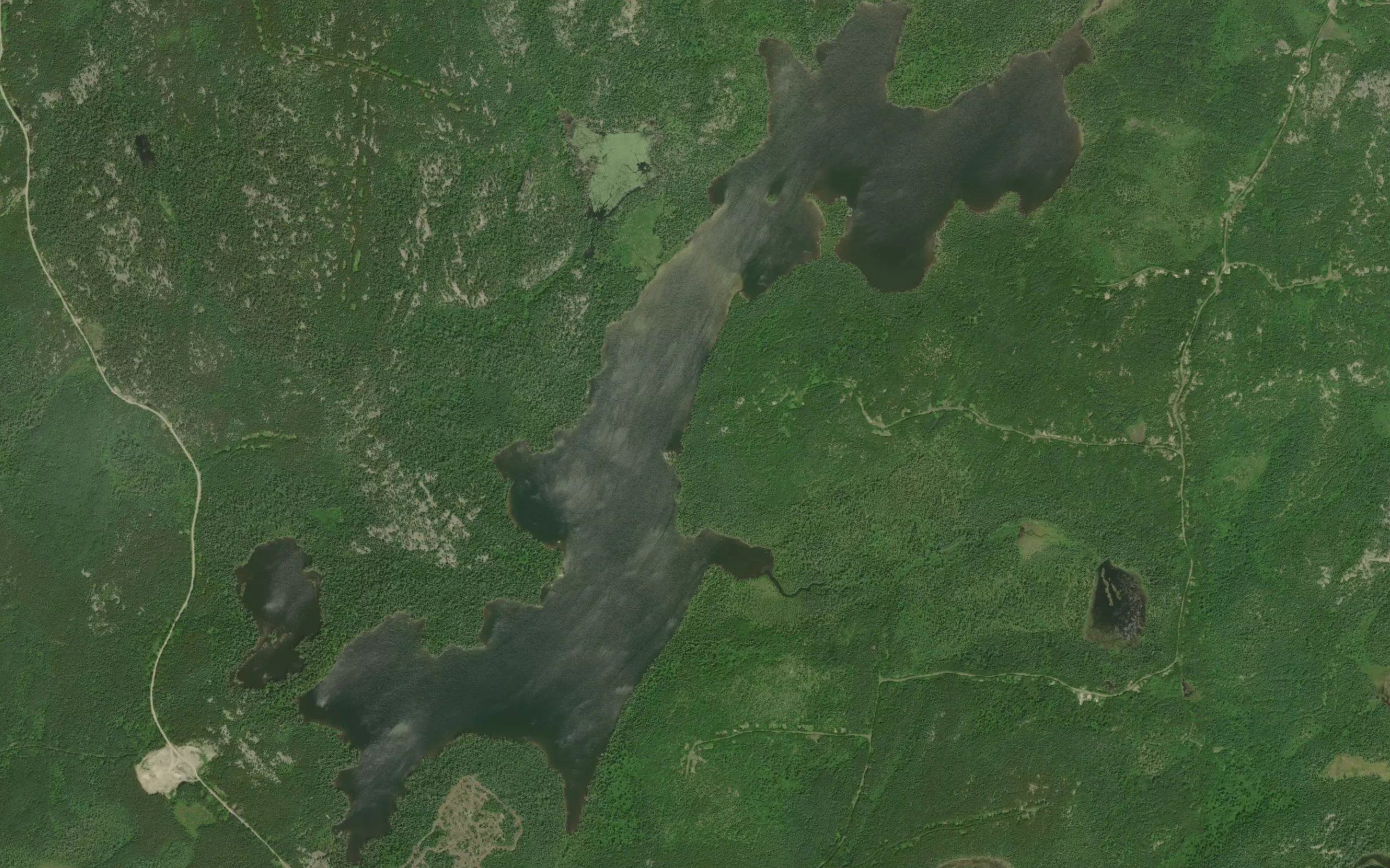 Oskabukuta Lake