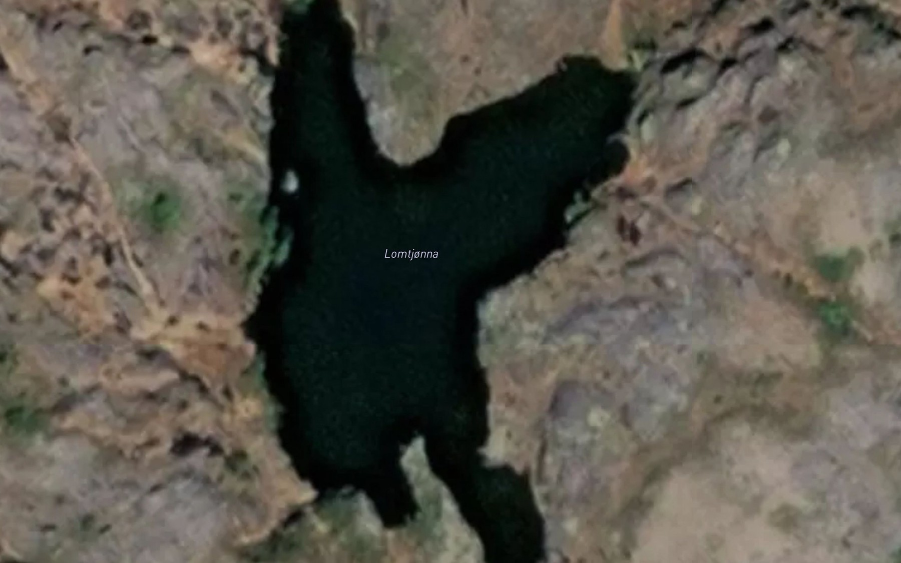 Satellite map of the Lomtjonna
