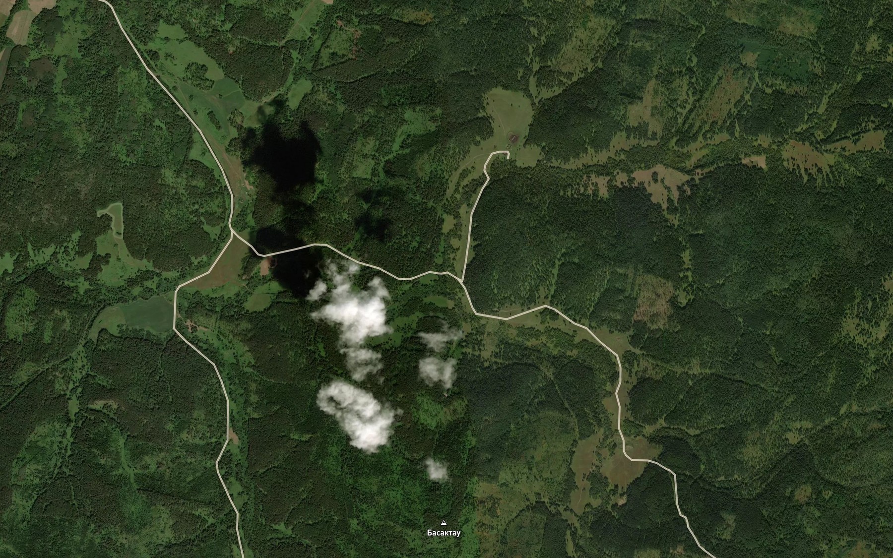 Satellite map of the Ulomagak