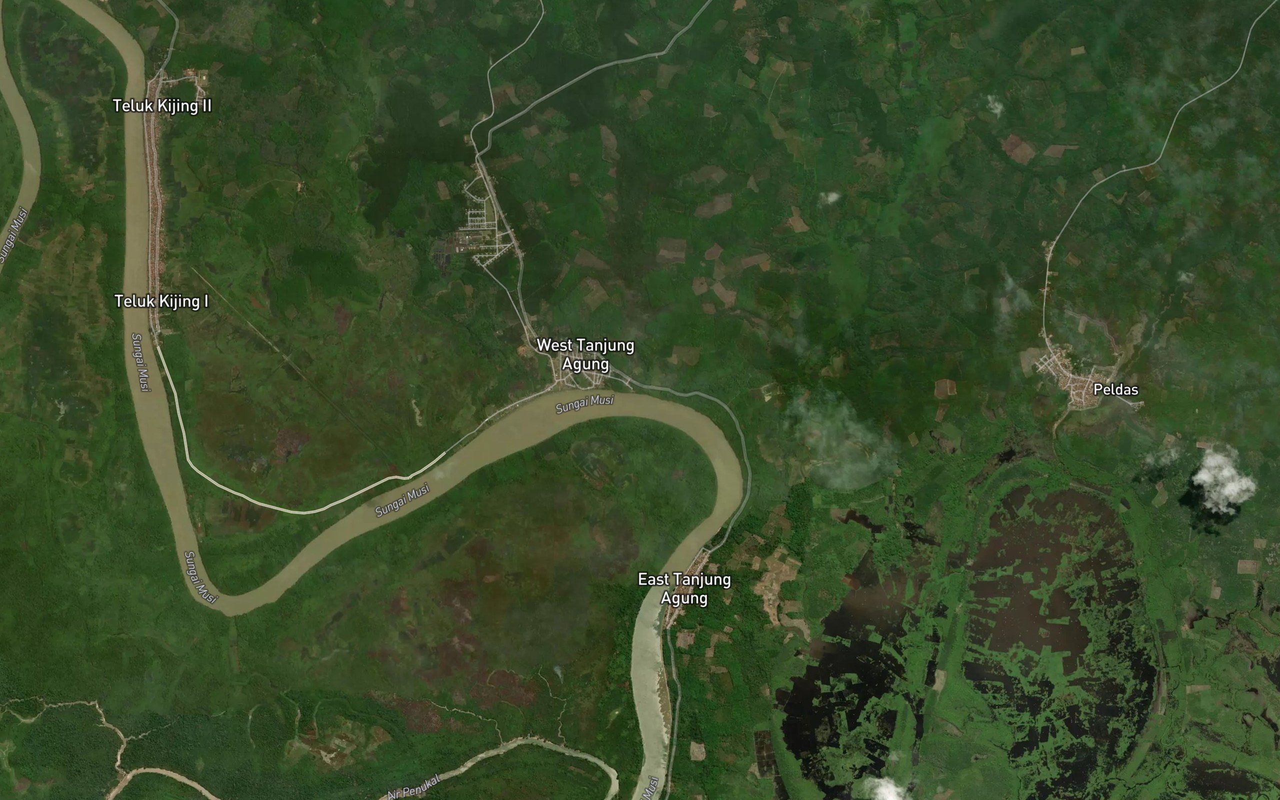 Sungai Tebenan