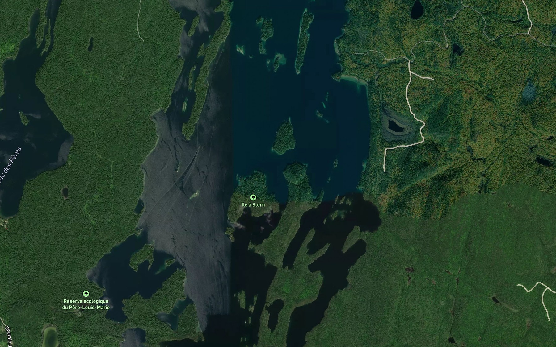 Satellite map of the Petit chenal Chanceux