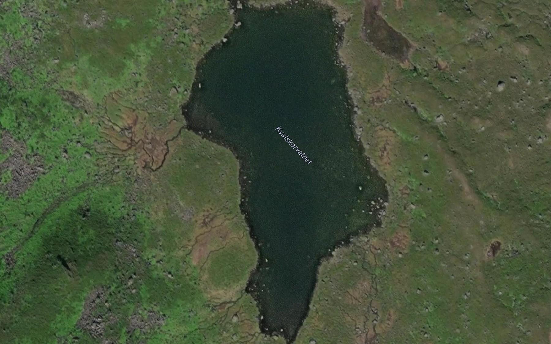 Satellite map of the Kvalskarvatnet
