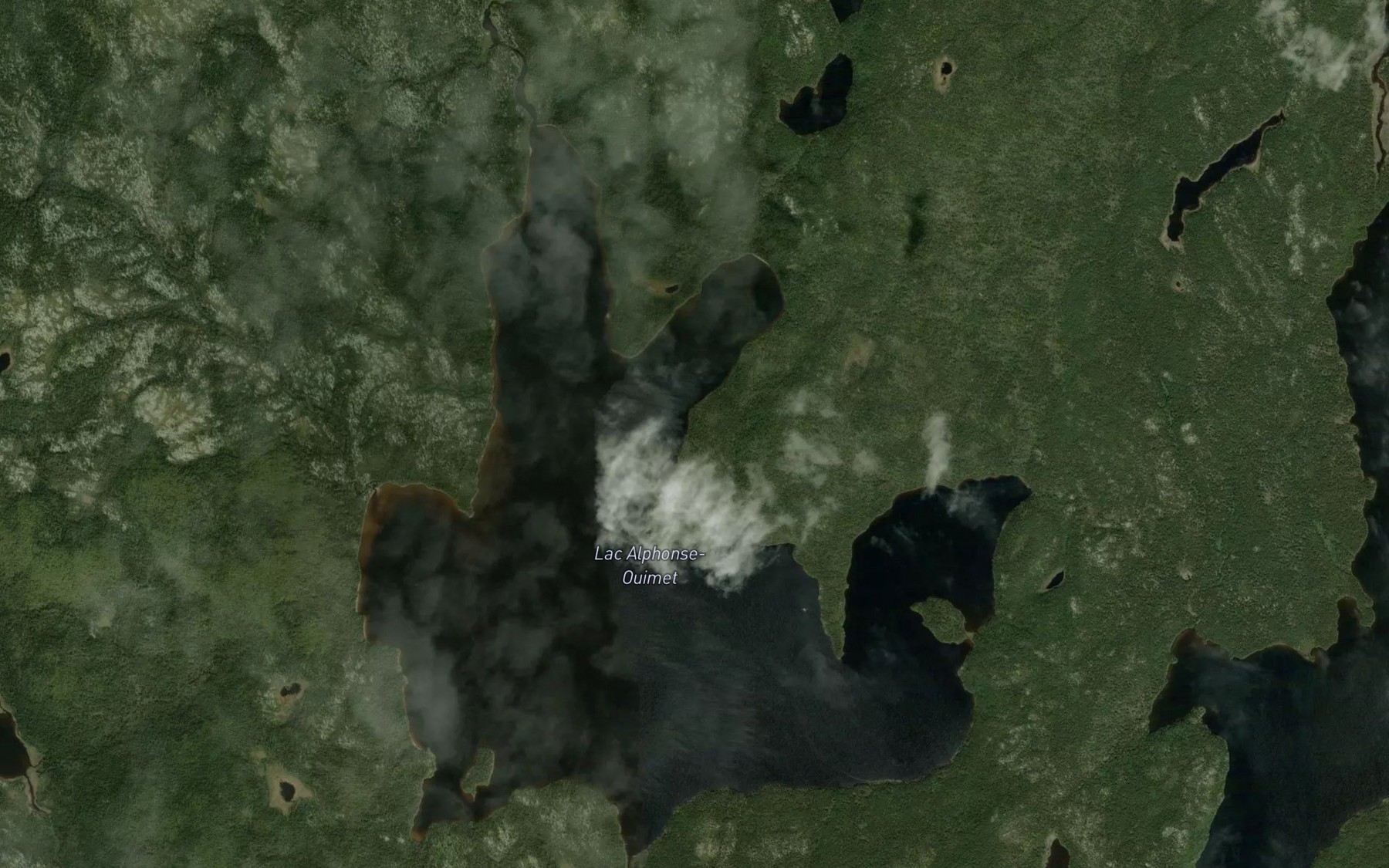 Satellite map of the Lac Alphonse-Ouimet