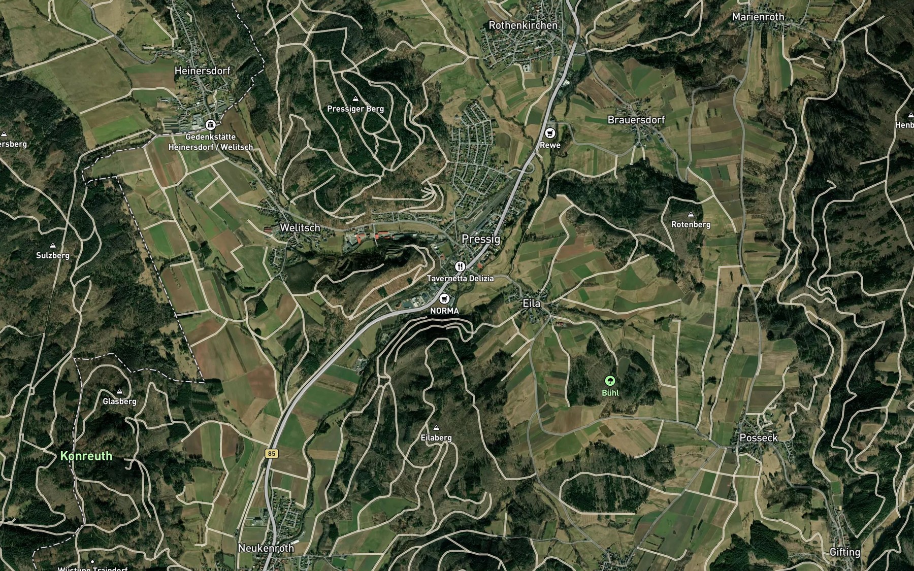 Satellite map of the Tettau