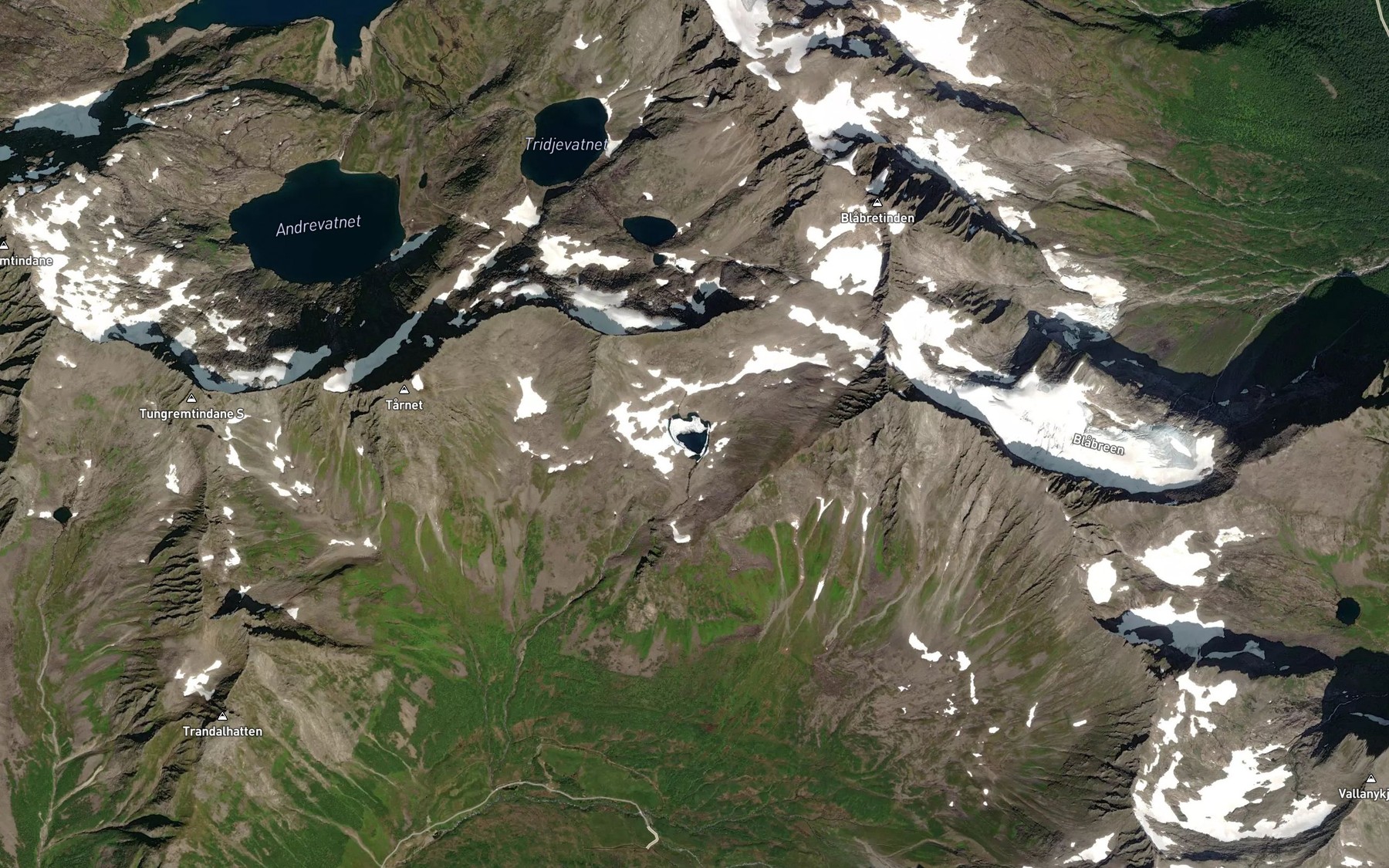 Satellite map of the Skarrabbvatnet