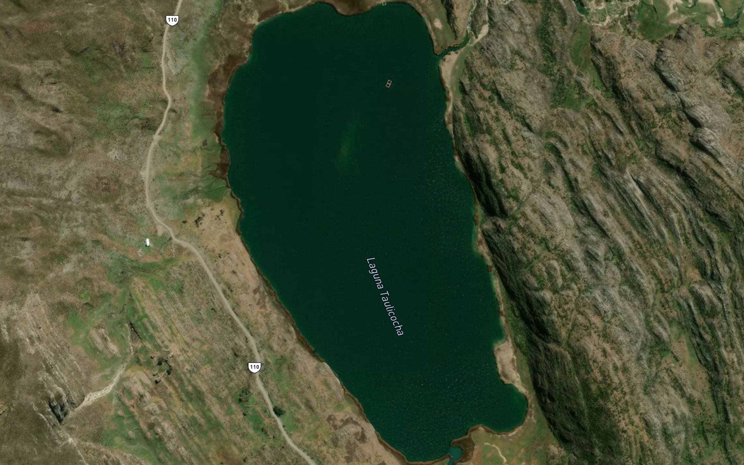 Laguna Taulicocha