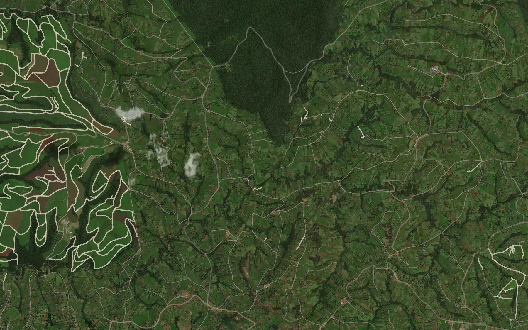 Satellite map of the Kamgamon