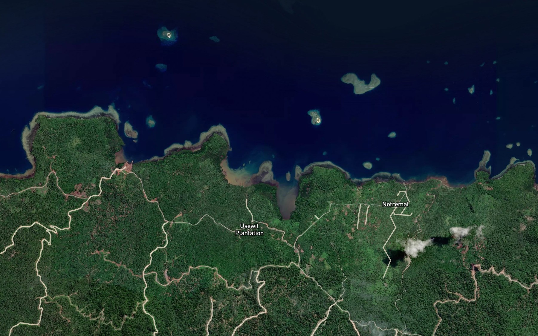 Satellite map of the Garer Bay